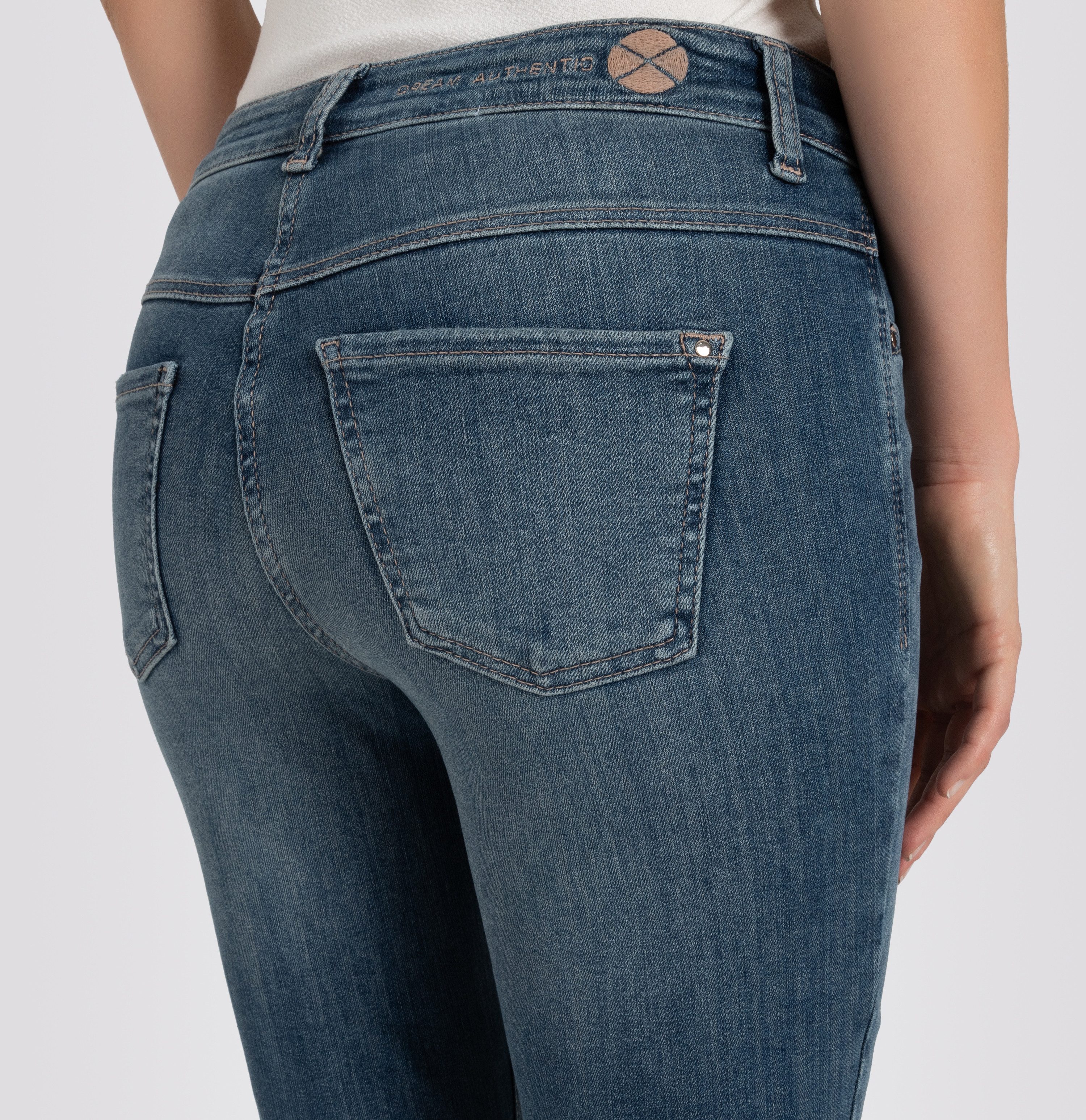 MAC Bootcut jeans Dream-Boot Recht belijnd met iets uitlopende pijpen