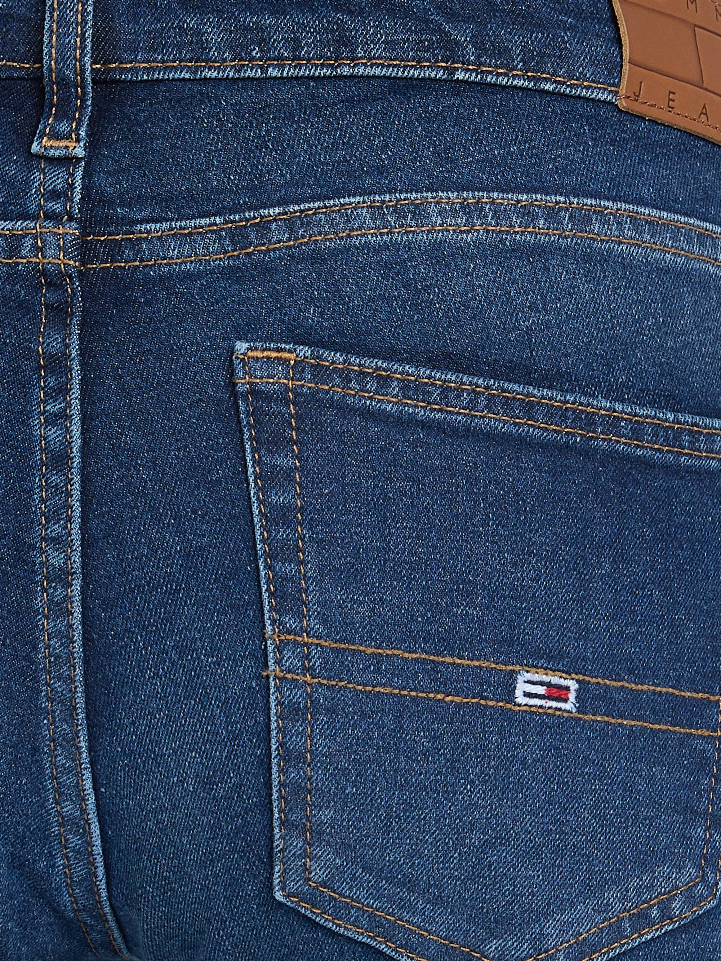 TOMMY JEANS Bootcut jeans MADDIE MD BC DH5161 met logo-badge en borduurwerk