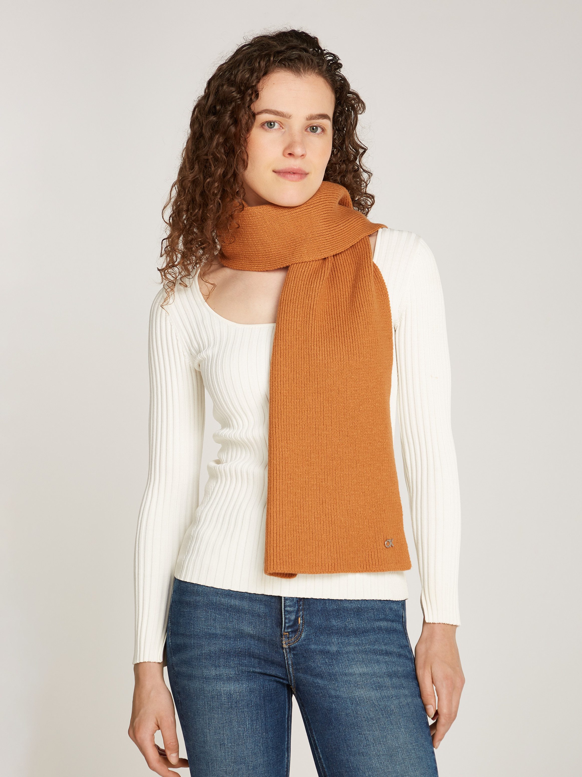 Calvin Klein Sjaal CK METAL CHUNKY RIB HW SCARF