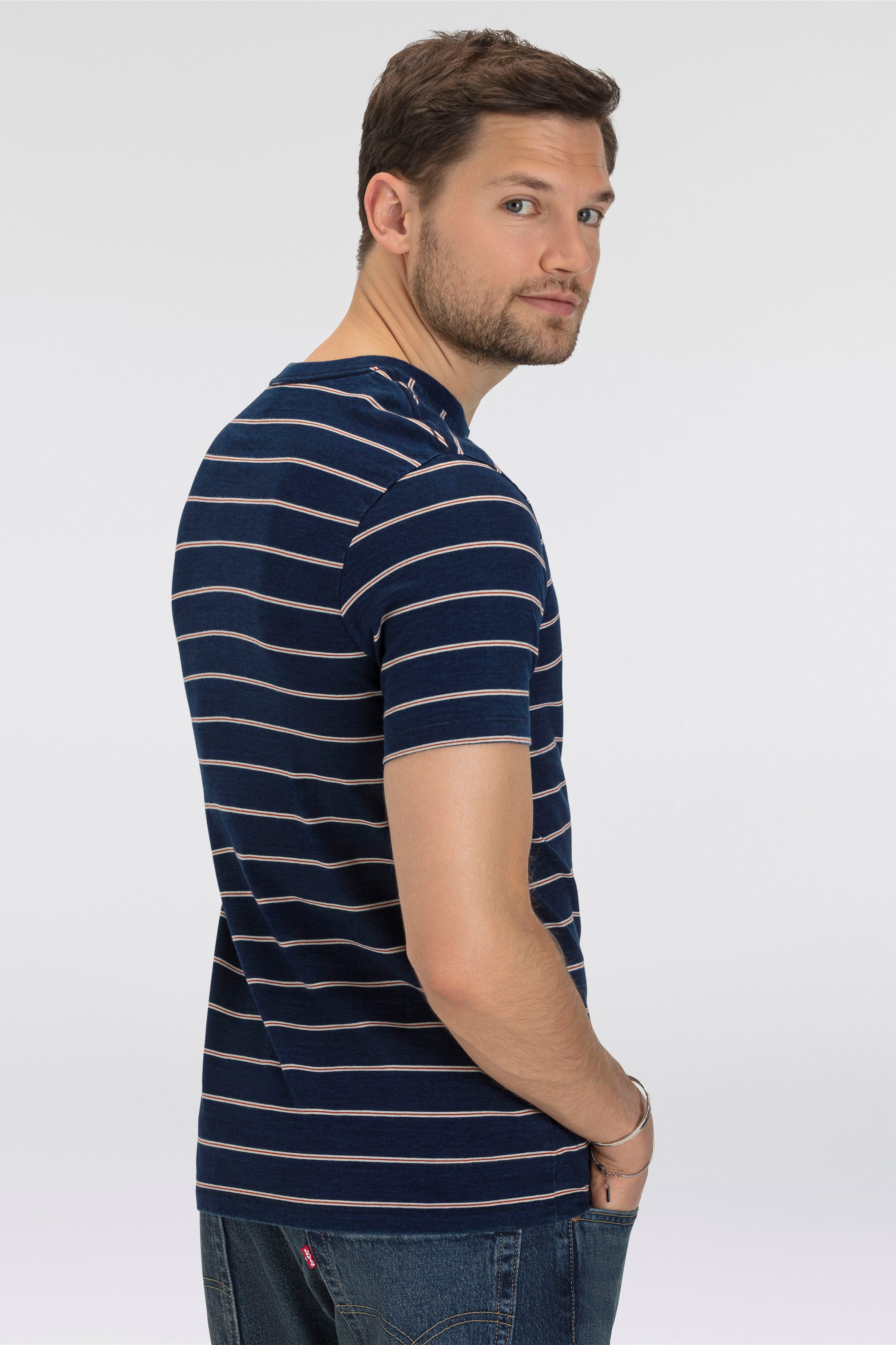 Levi's® T-shirt met gestreept patroon