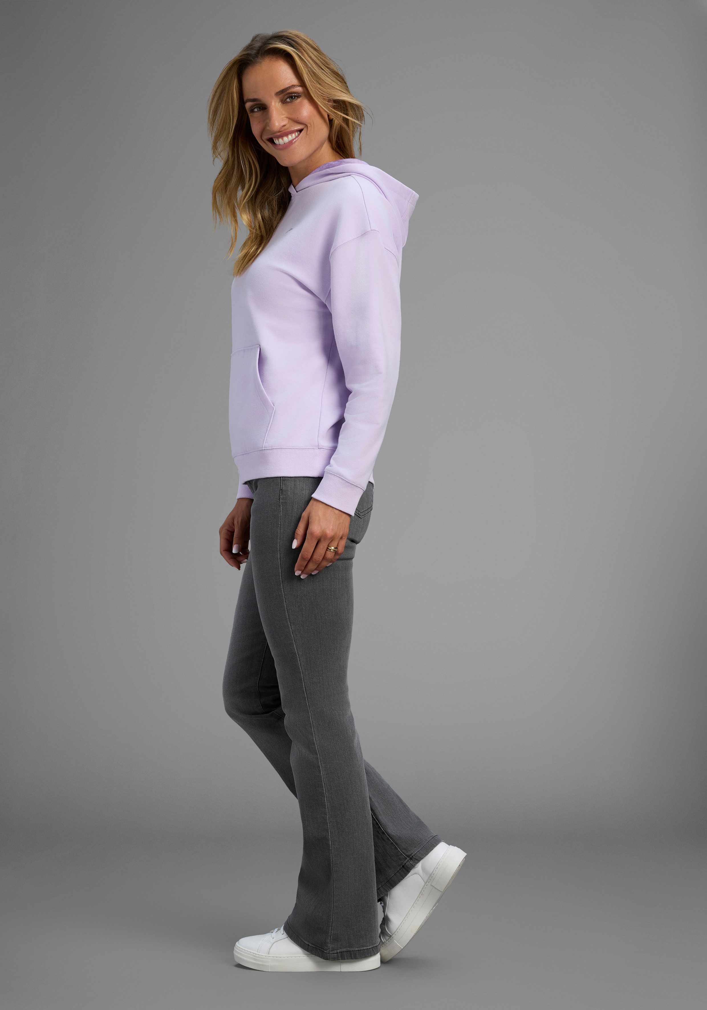 Arizona Bootcut jeans Comfort Fit uitlopende pasvorm, met steekzakken, hoge taille