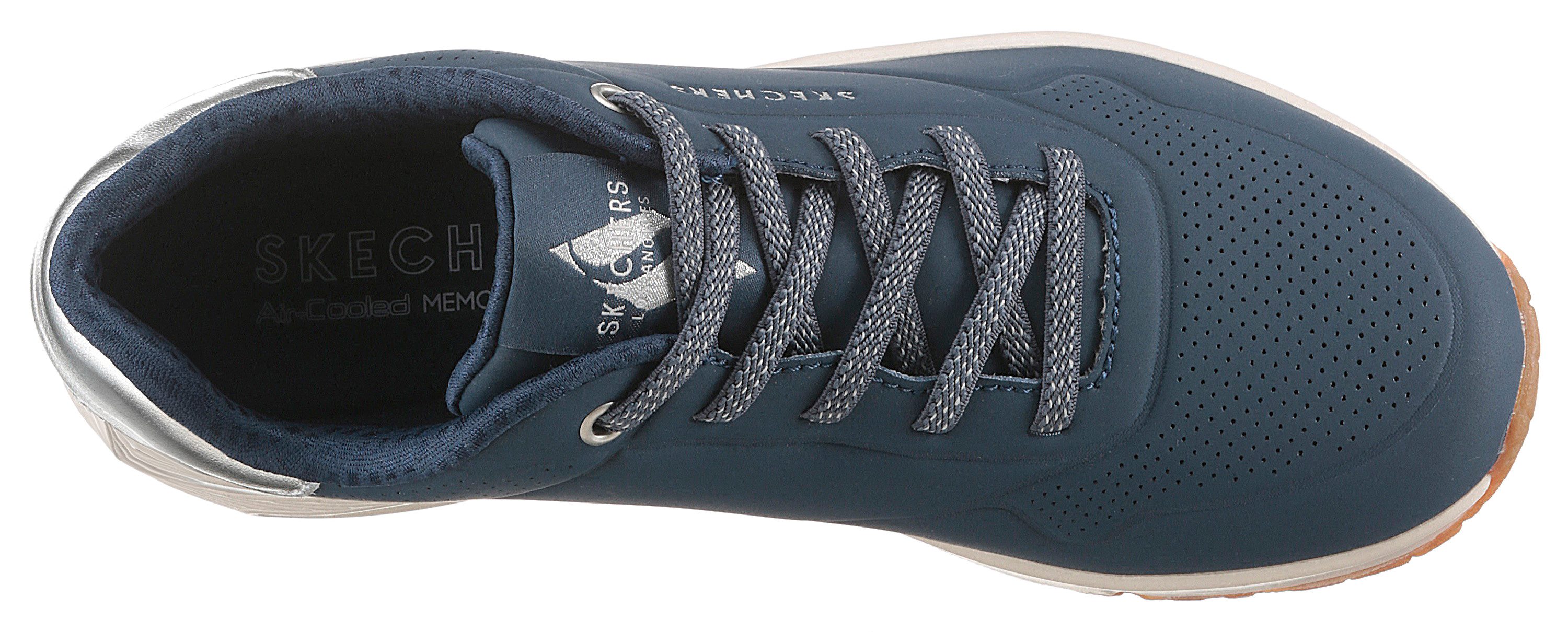 Skechers Slip-on sneakers UNO SHIMMER AWAY Slipper, vrijetijdsschoen, plateau sneaker met modieuze sleehak