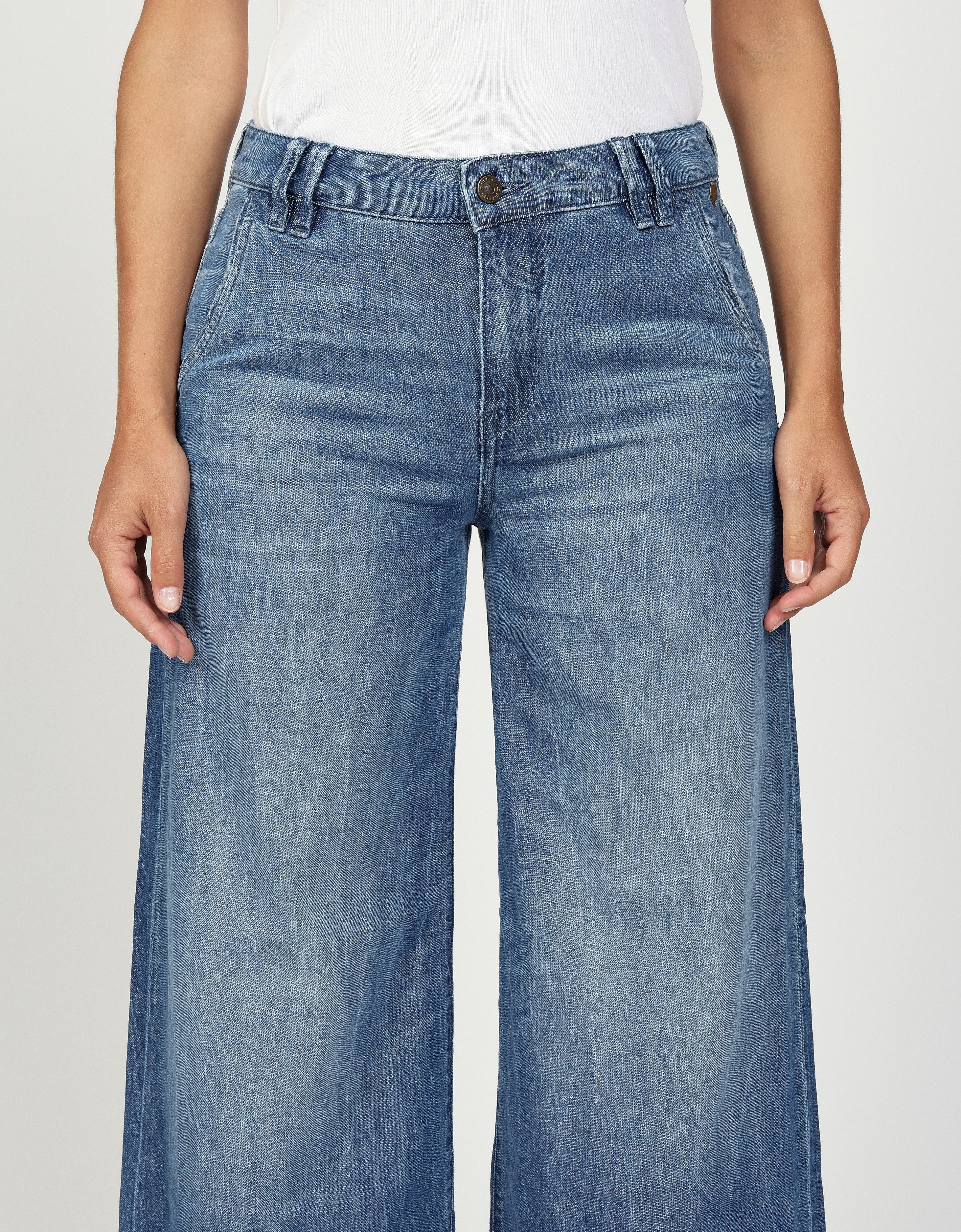 GANG Wijde jeans 94MONA met wijde pijpen en open zoom