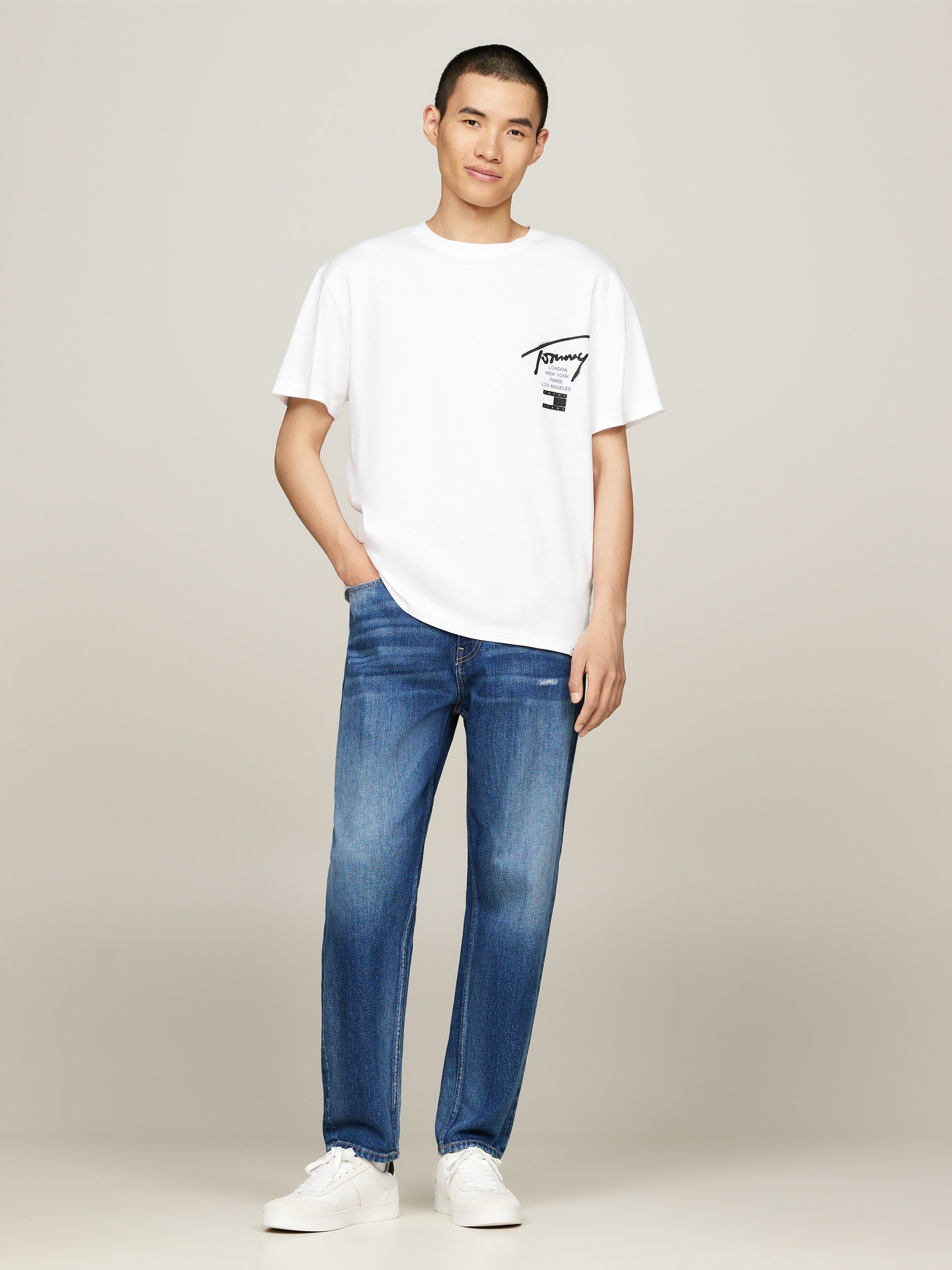 TOMMY JEANS T-shirt TJM REG GRAFFITI SIG TEE EXT