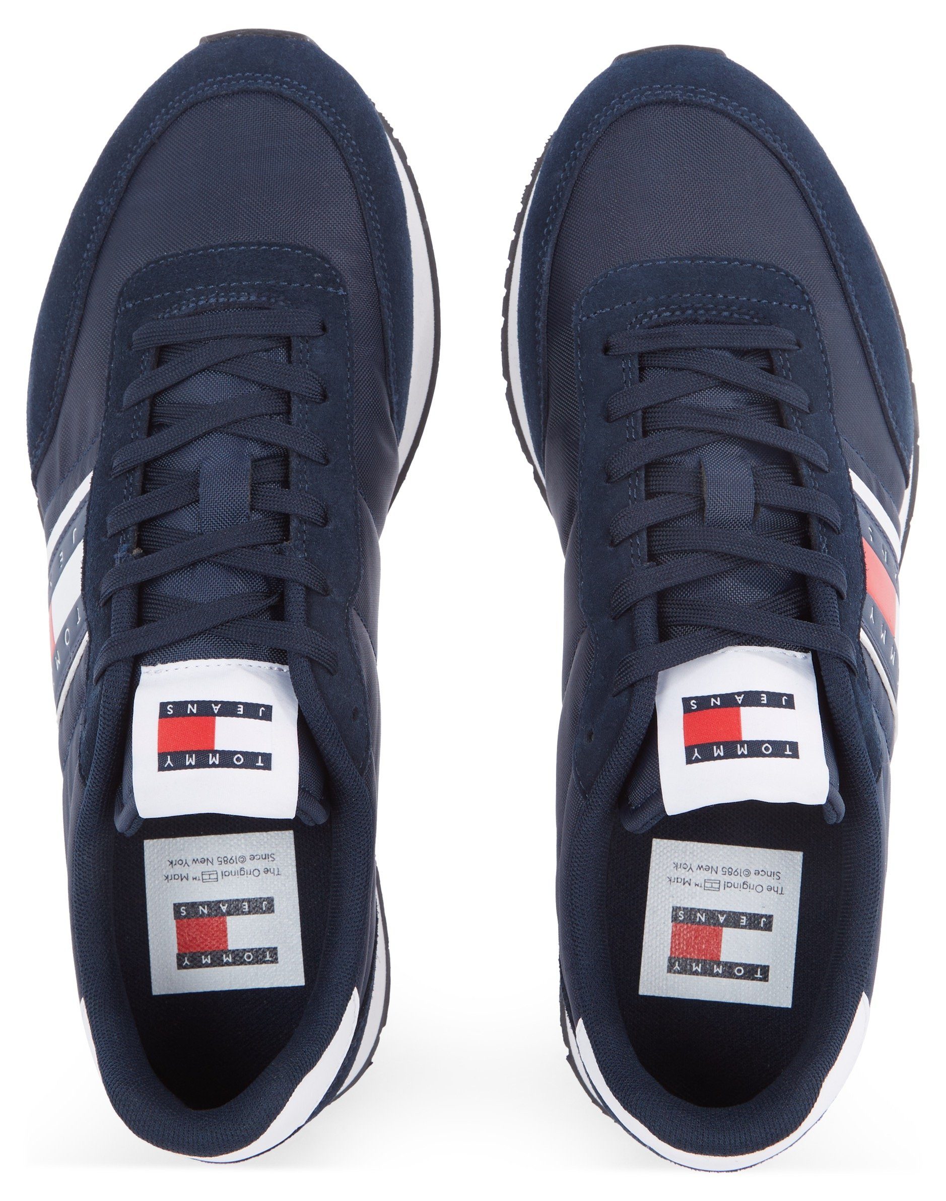 TOMMY JEANS Sneakers TJM RUNNER CASUAL ESS vrijetijdsschoen, lage schoen, veterschoen met zijlogo-vlag