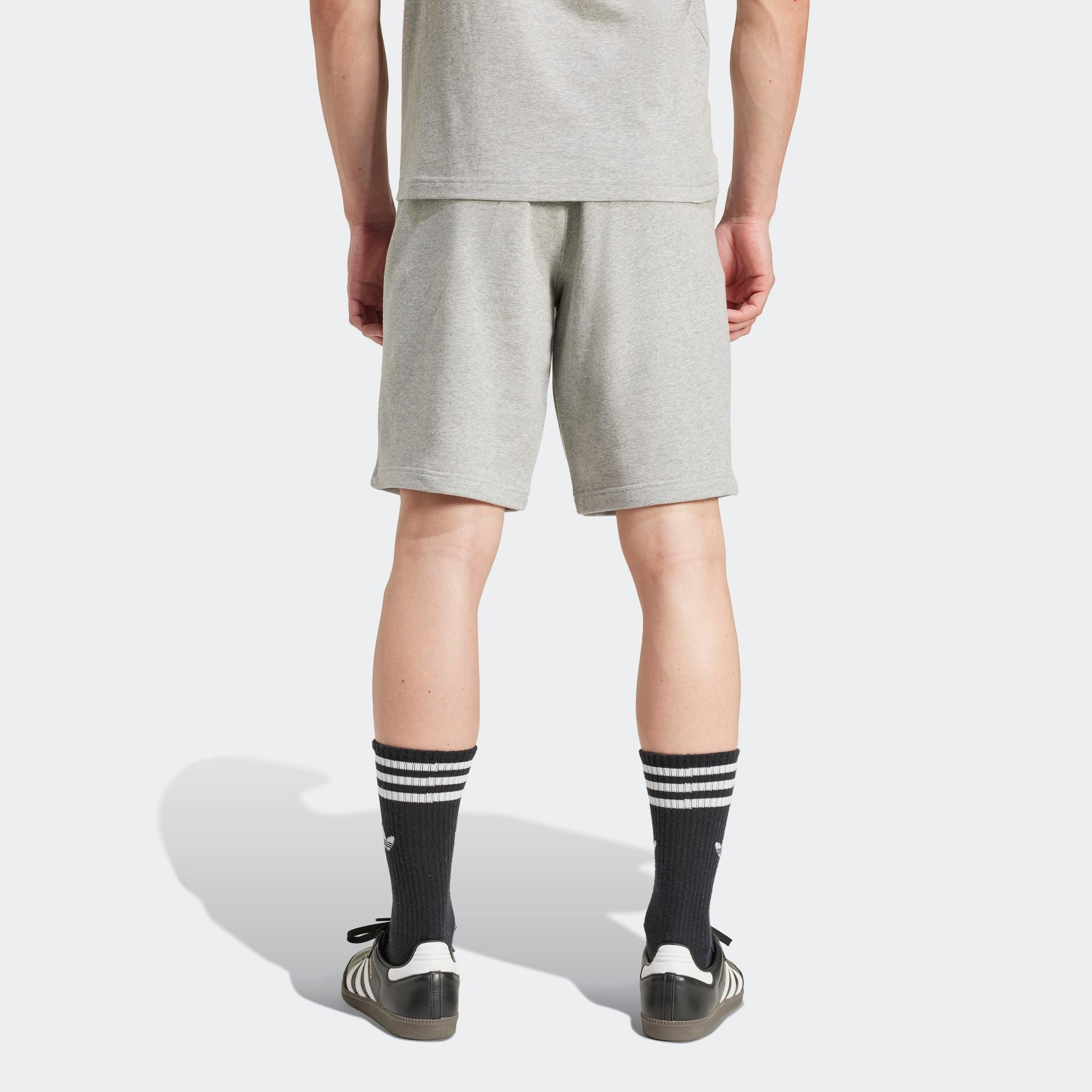 adidas Originals Short ESS SHO Essentiële sweat shorts met logo, van zacht french terry materiaal (1-delig)