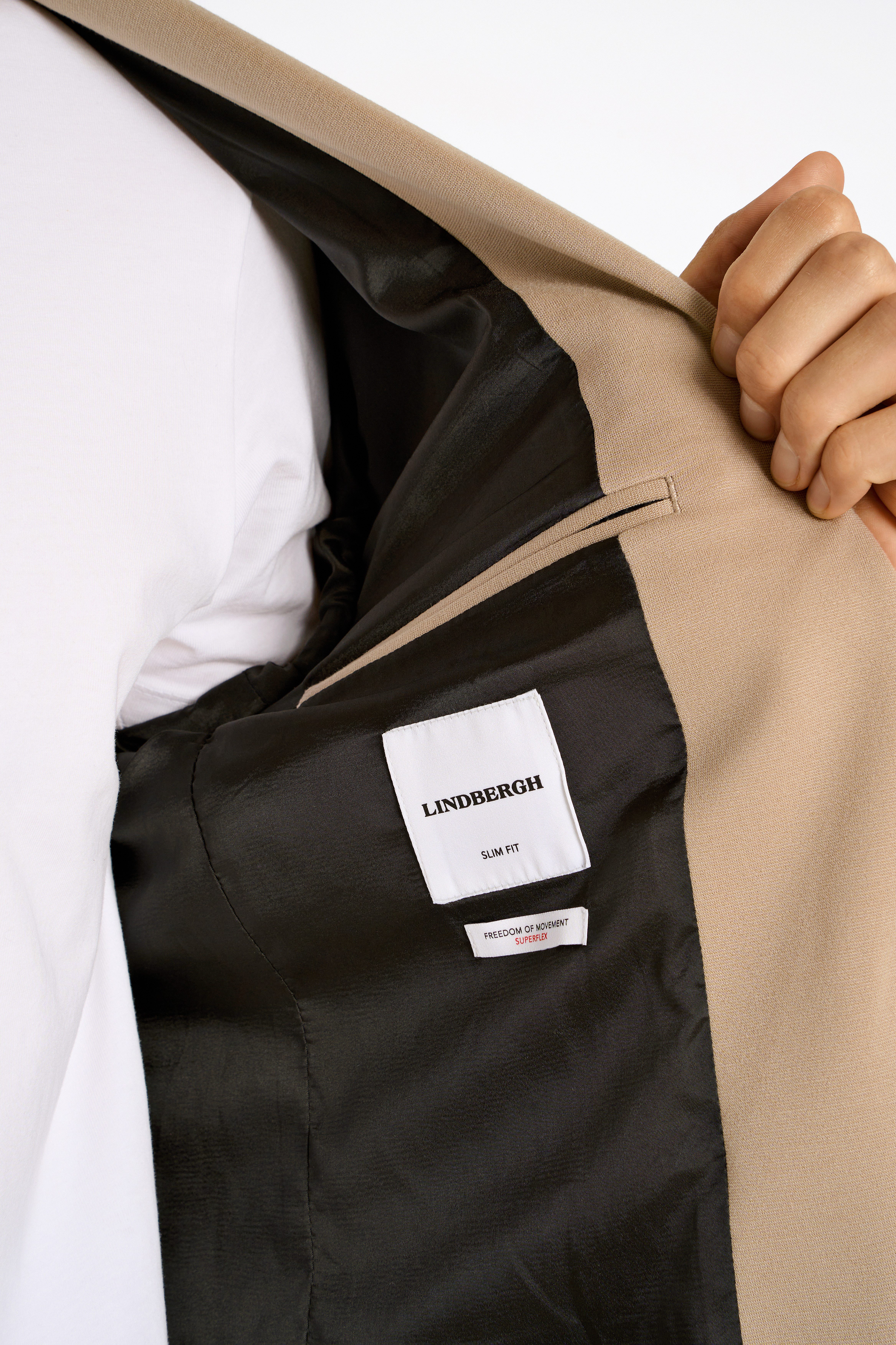 LINDBERGH Pak met moderne snit