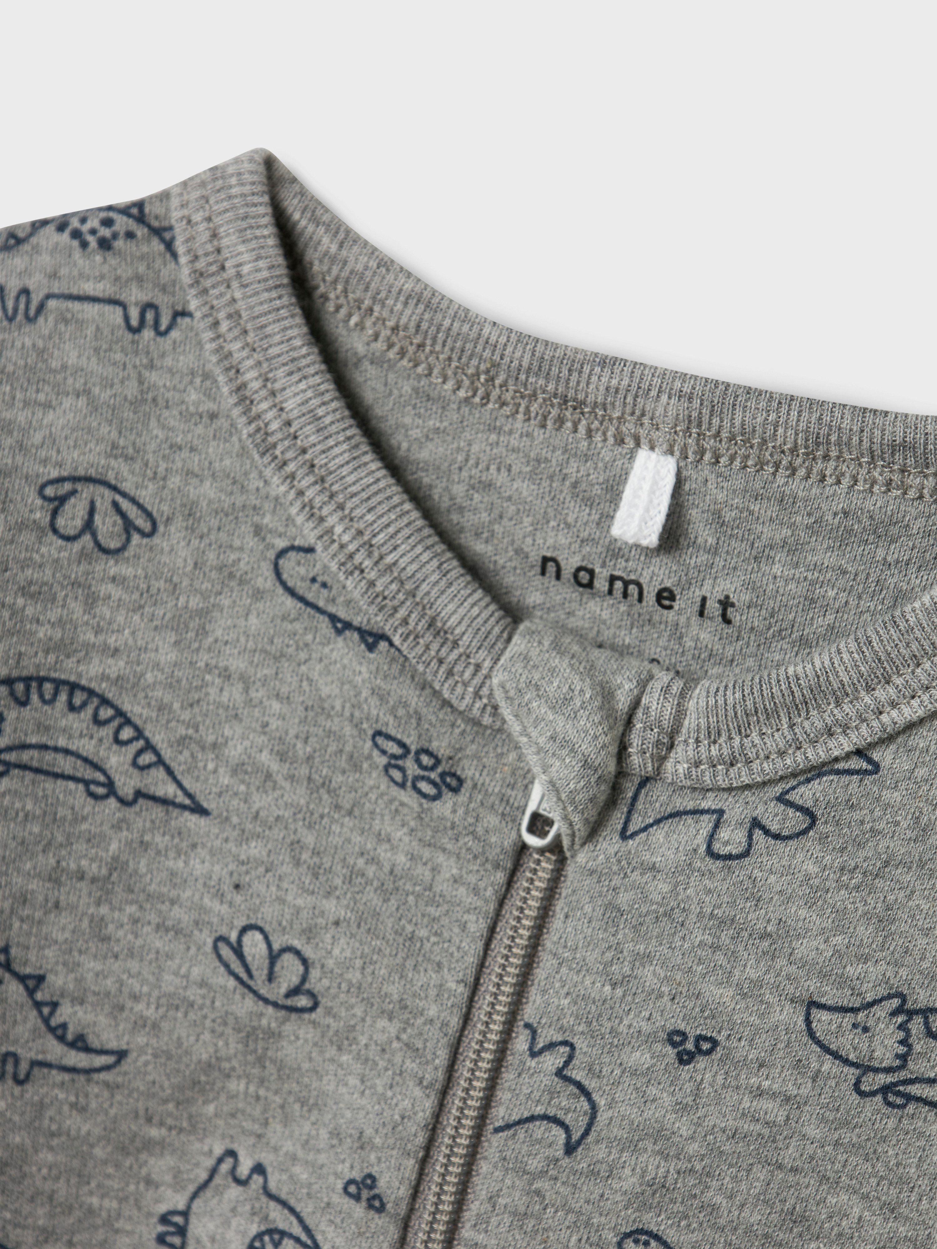 Name It Pyjama NBMNIGHTSUIT 2P ZIP FF GREY DINO NOOS (set 2-delig)