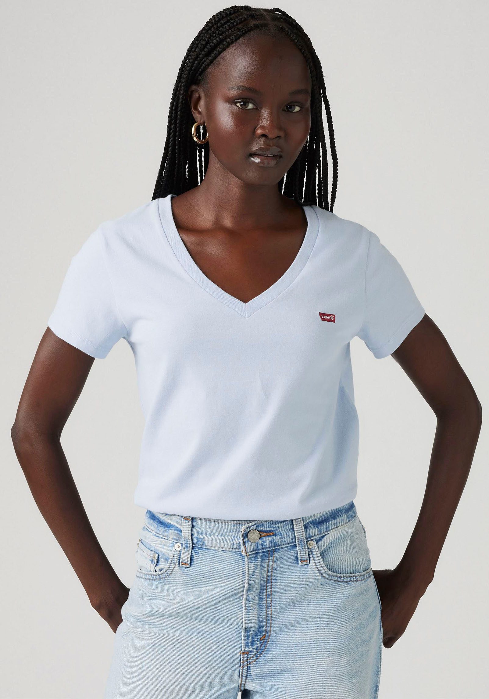 Levi's® Shirt met V-hals Perfect Tee met klein batwing-logo