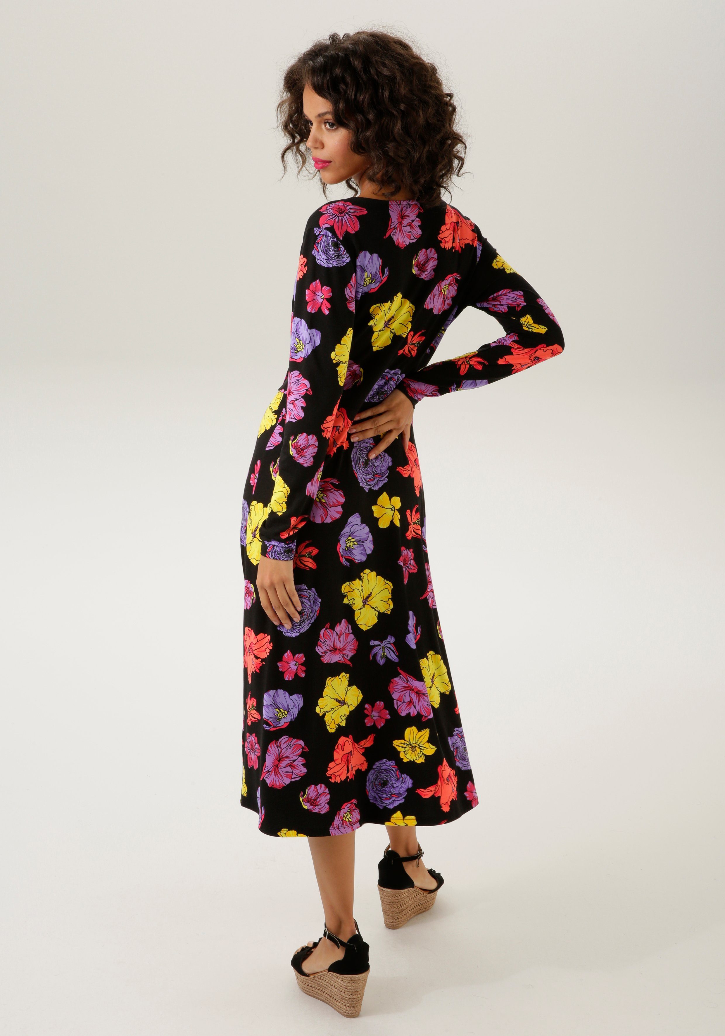 Aniston CASUAL Jerseyjurk met kleurrijke bloemen gedessineerd nieuwe collectie