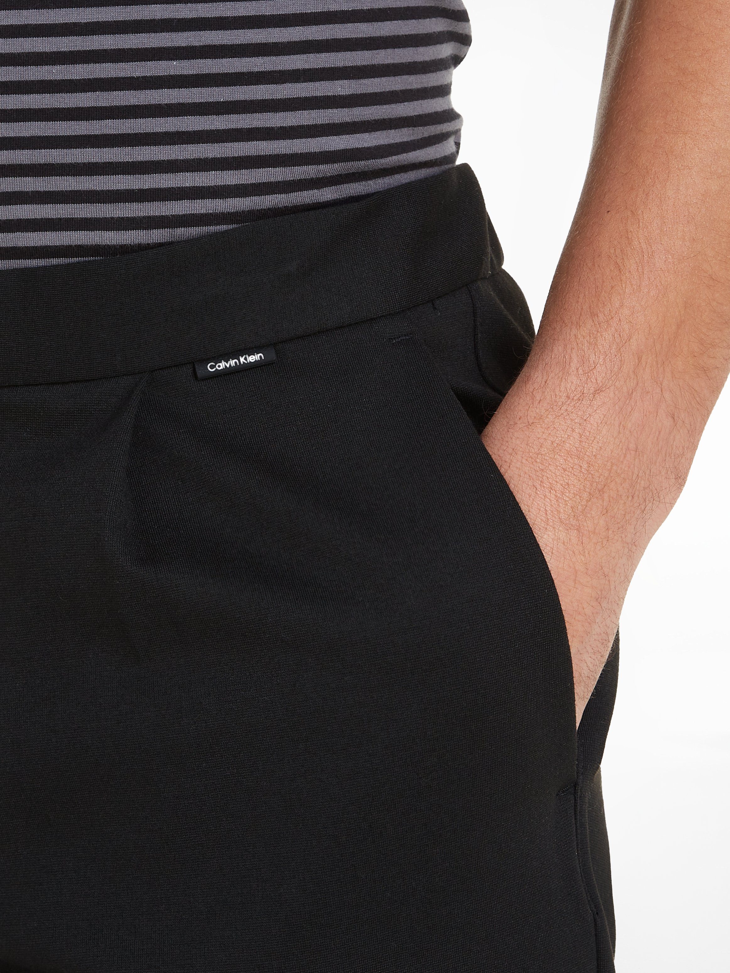Calvin Klein Chino COMFORT KNIT TAPERED PLEAT
