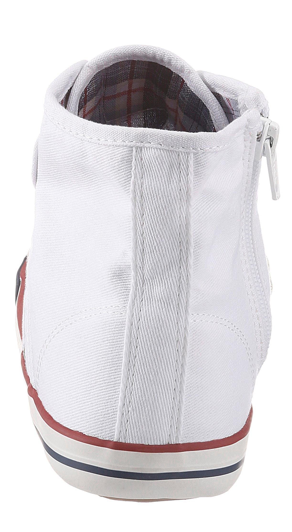 Mustang Shoes Sneakers high top-sneaker, veterschoen met label in de loopzool
