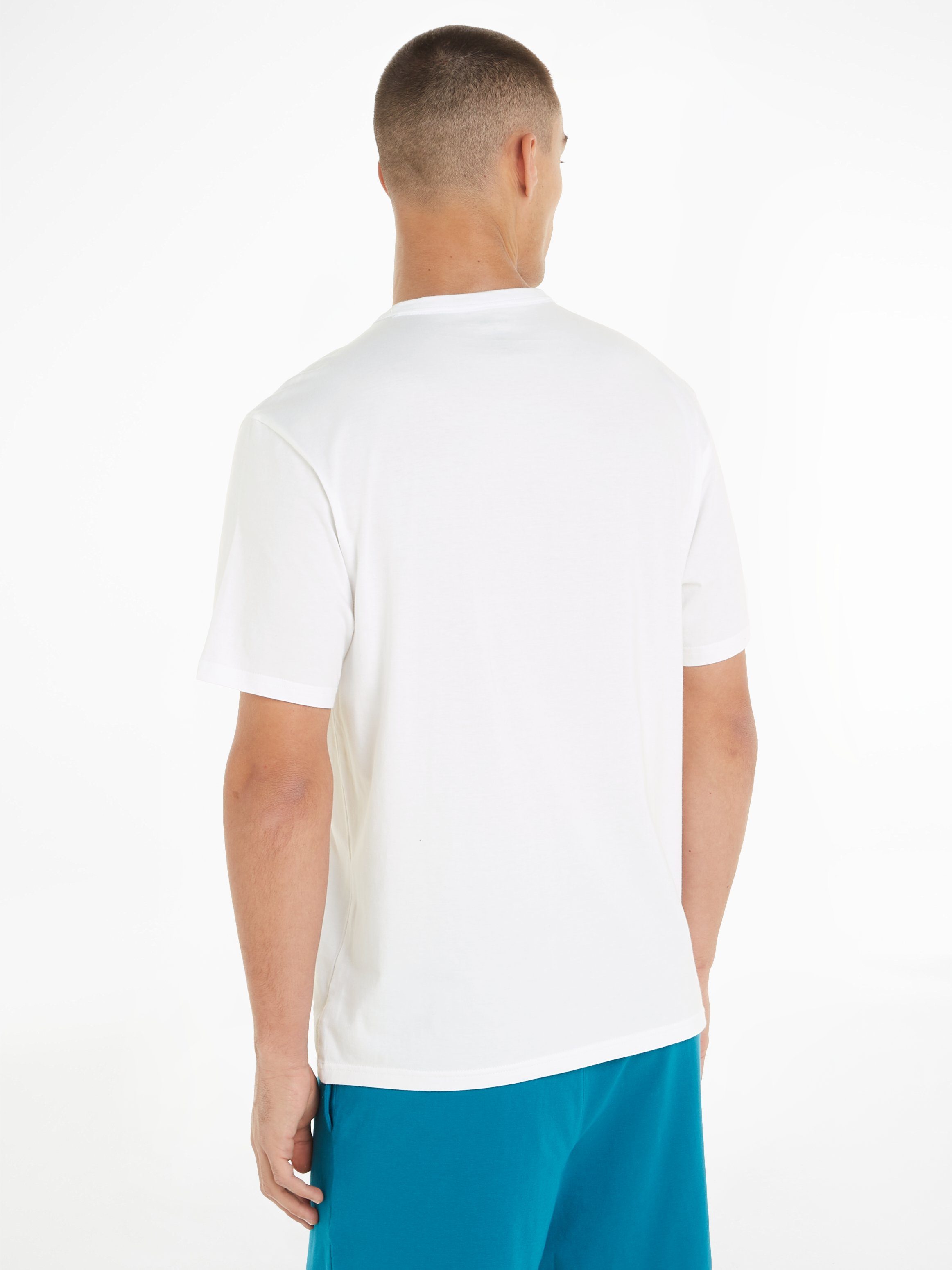 Calvin Klein T-shirt S/S CREW NECK met een logo-opschrift op borsthoogte