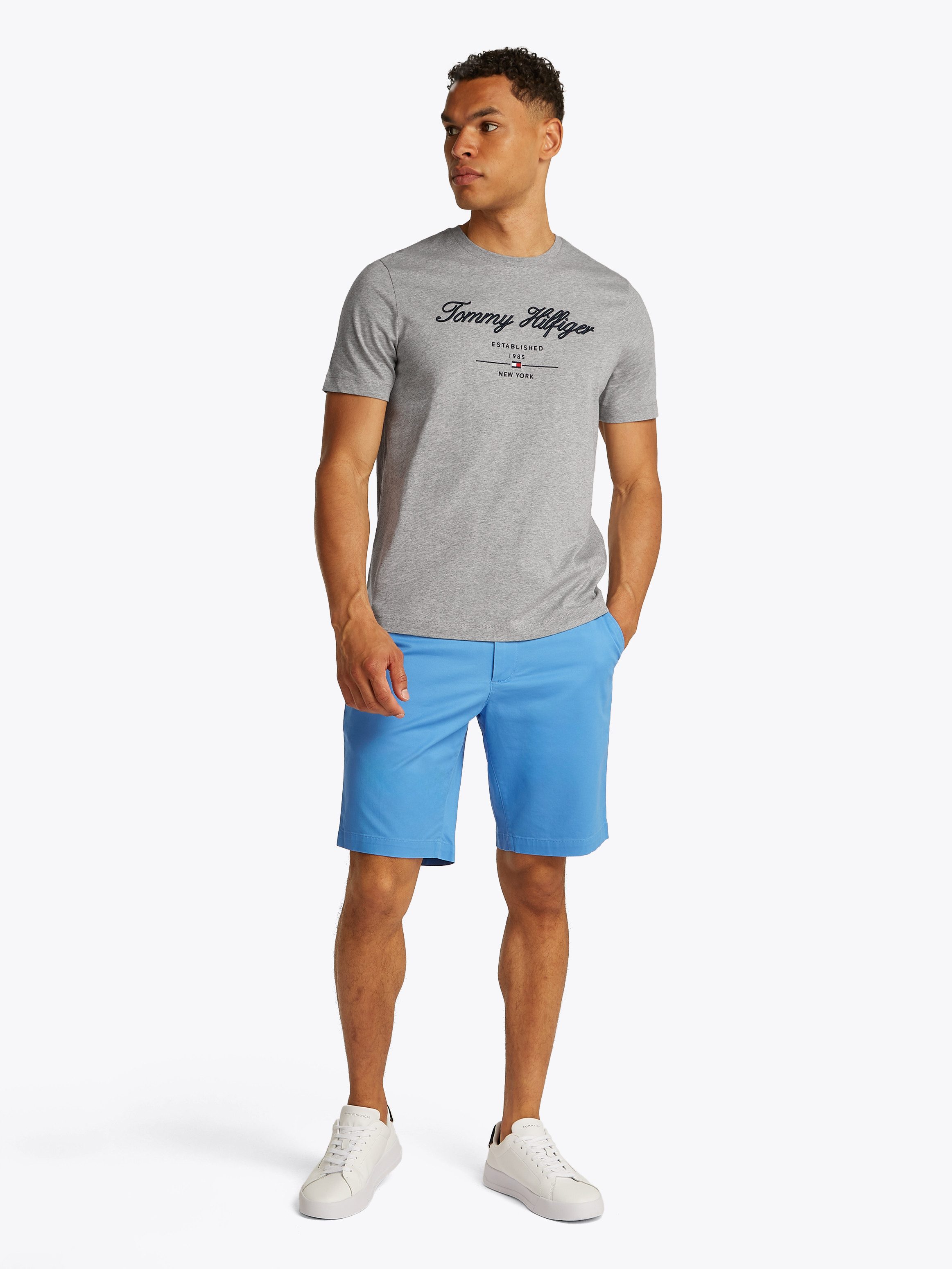 Tommy Hilfiger T-shirt SCRIPT LOGO TEE met opgestikt logo