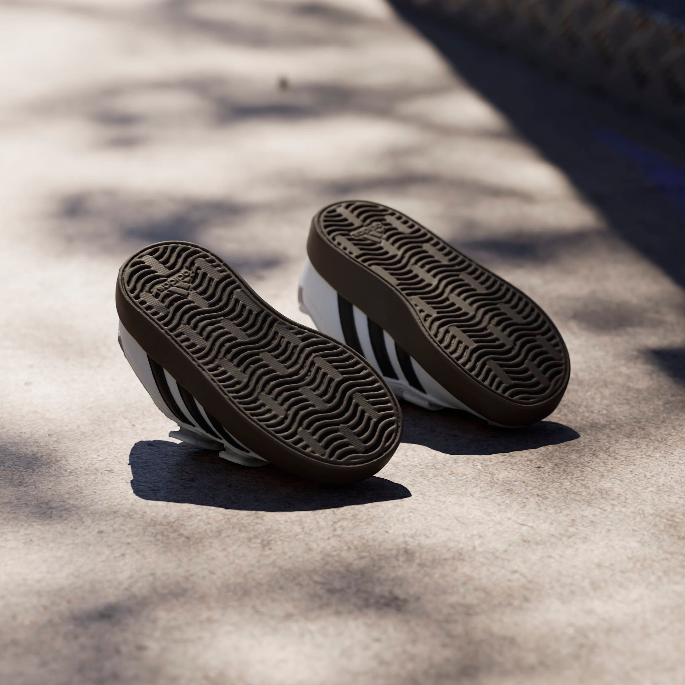 adidas Sportswear Klittenbandschoenen VL COURT 3.0 KIDS geïnspireerd door het ontwerp van de adidas samba