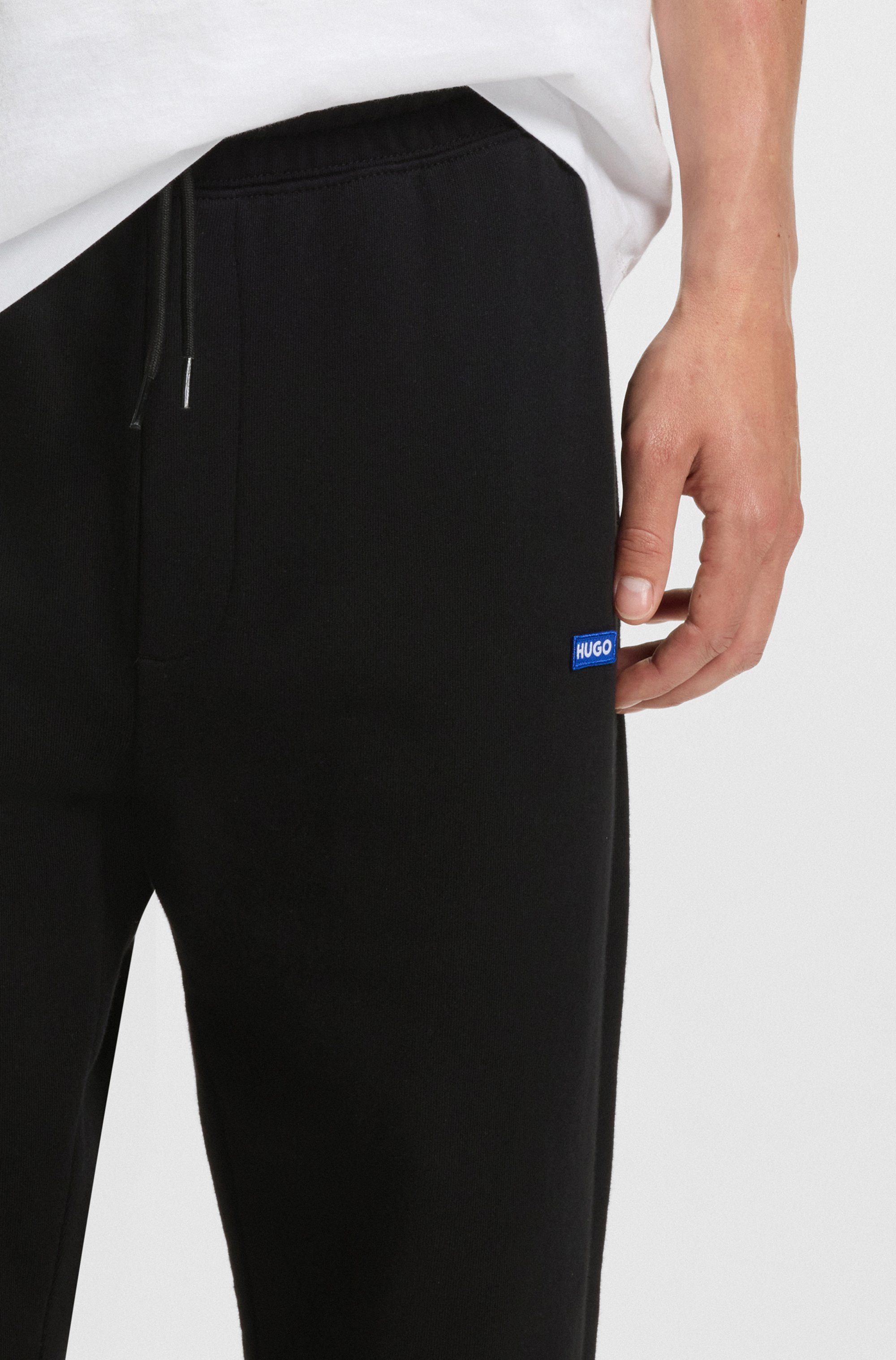 HUGO Blue Joggingbroek Napin met kleine logopatch