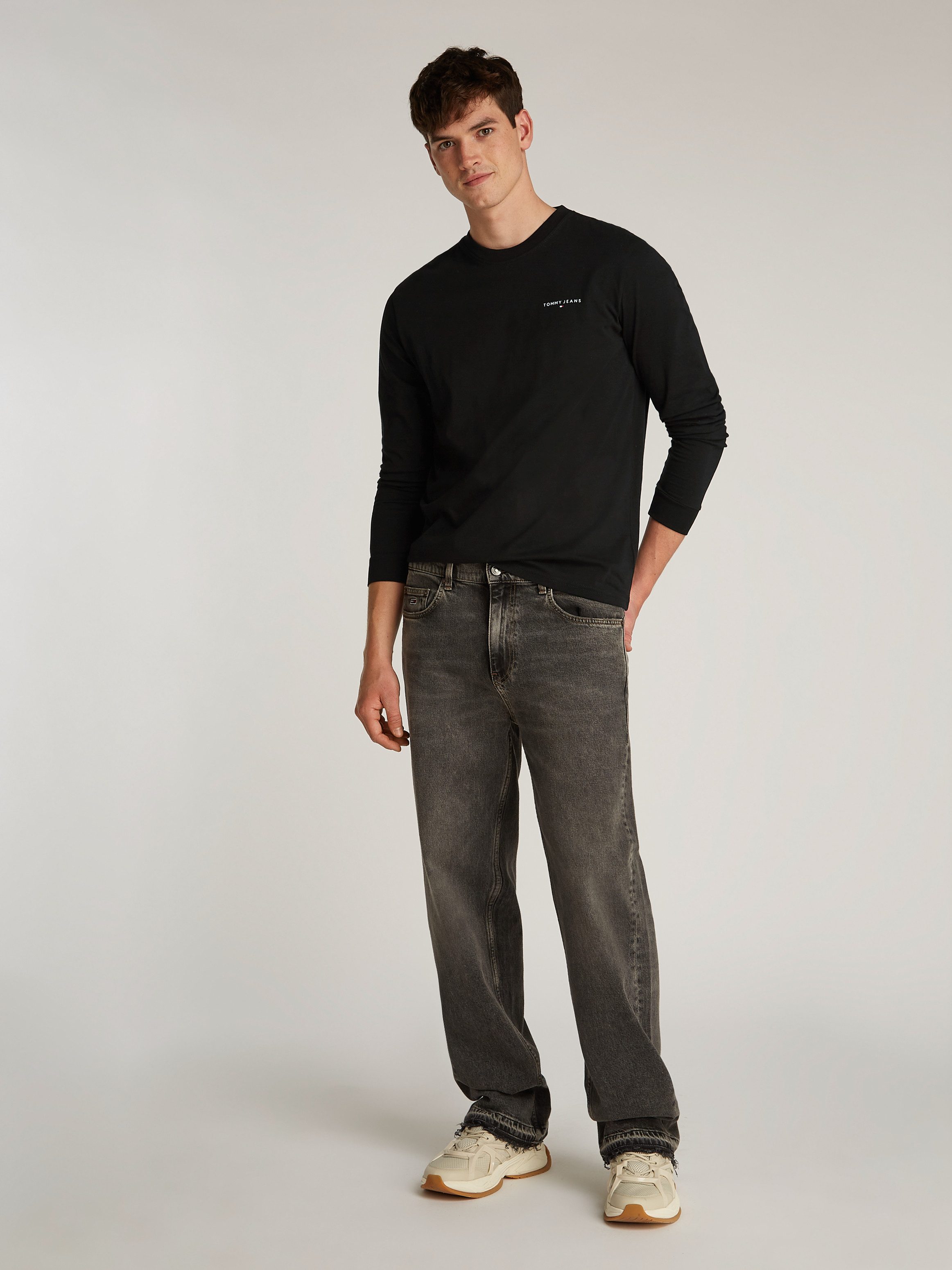 TOMMY JEANS Shirt met lange mouwen TJM SLIM LINEAR CHEST LS TEE EXT