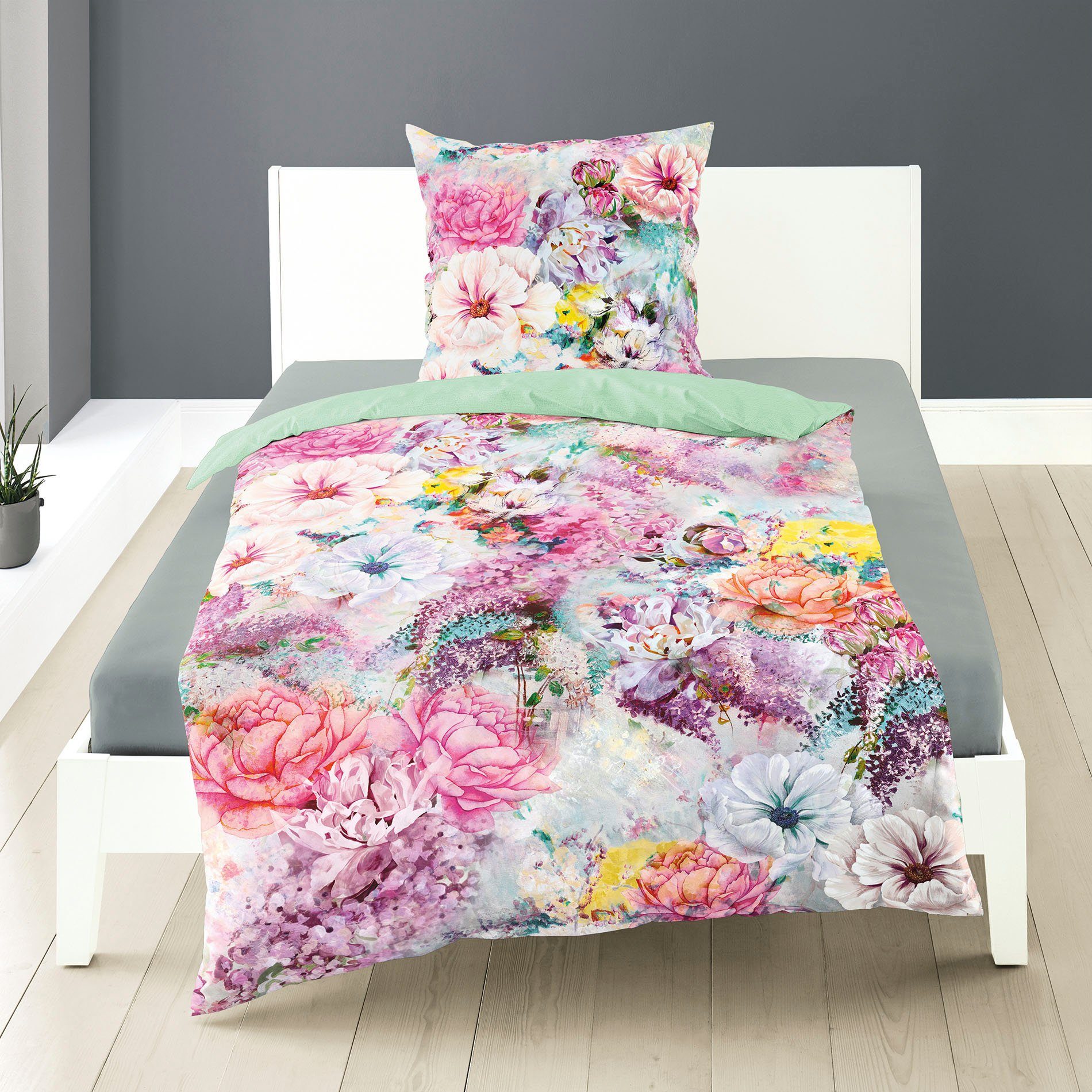 BIERBAUM Tweezijdig te gebruiken overtrekset Colorful Flowers met gebloemde digitale print (2-delig)
