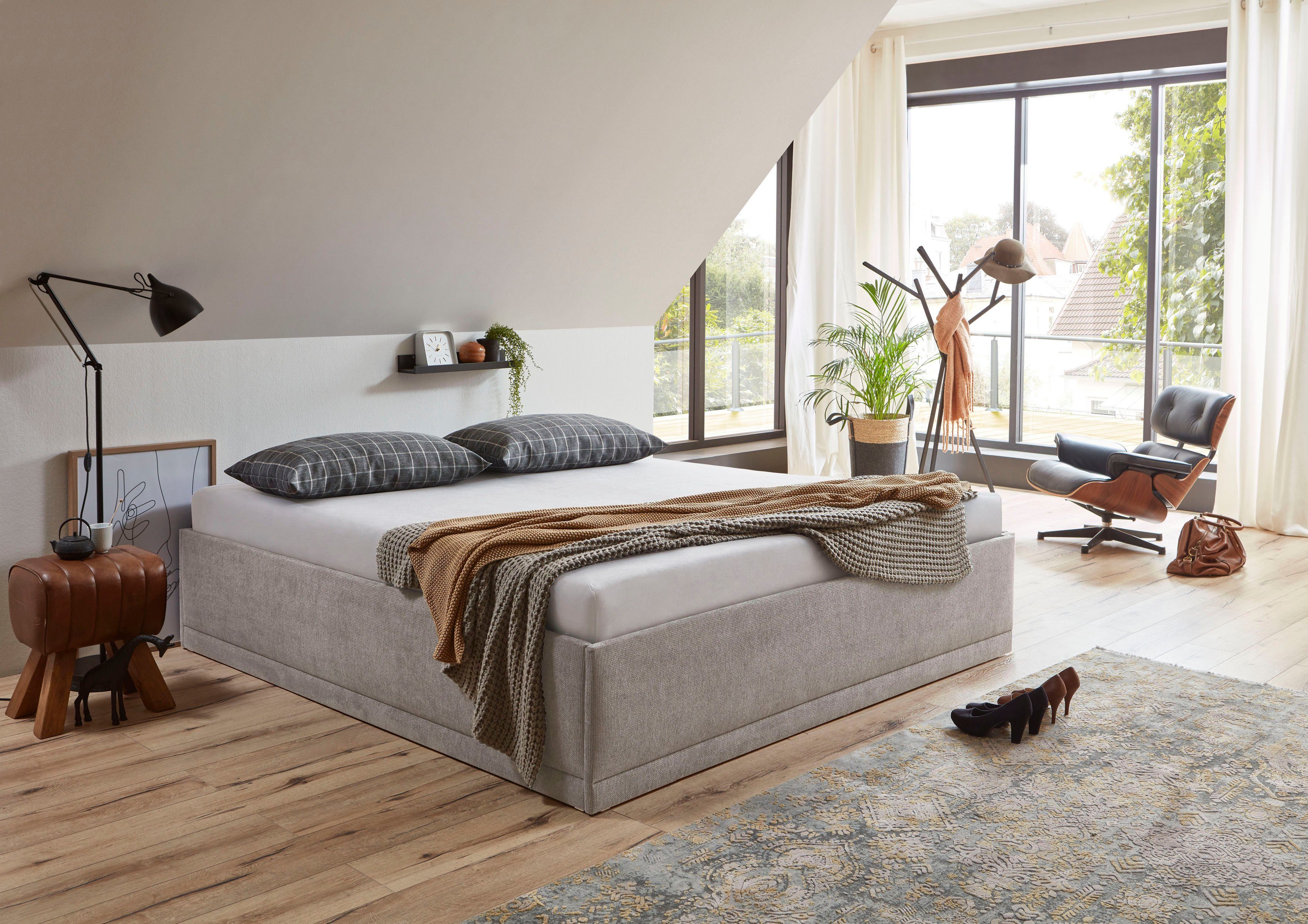 Westfalia Polsterbetten Gestoffeerd bed Texel Comforthoogte met sierkussen, bedkist bij uitvoering met matras