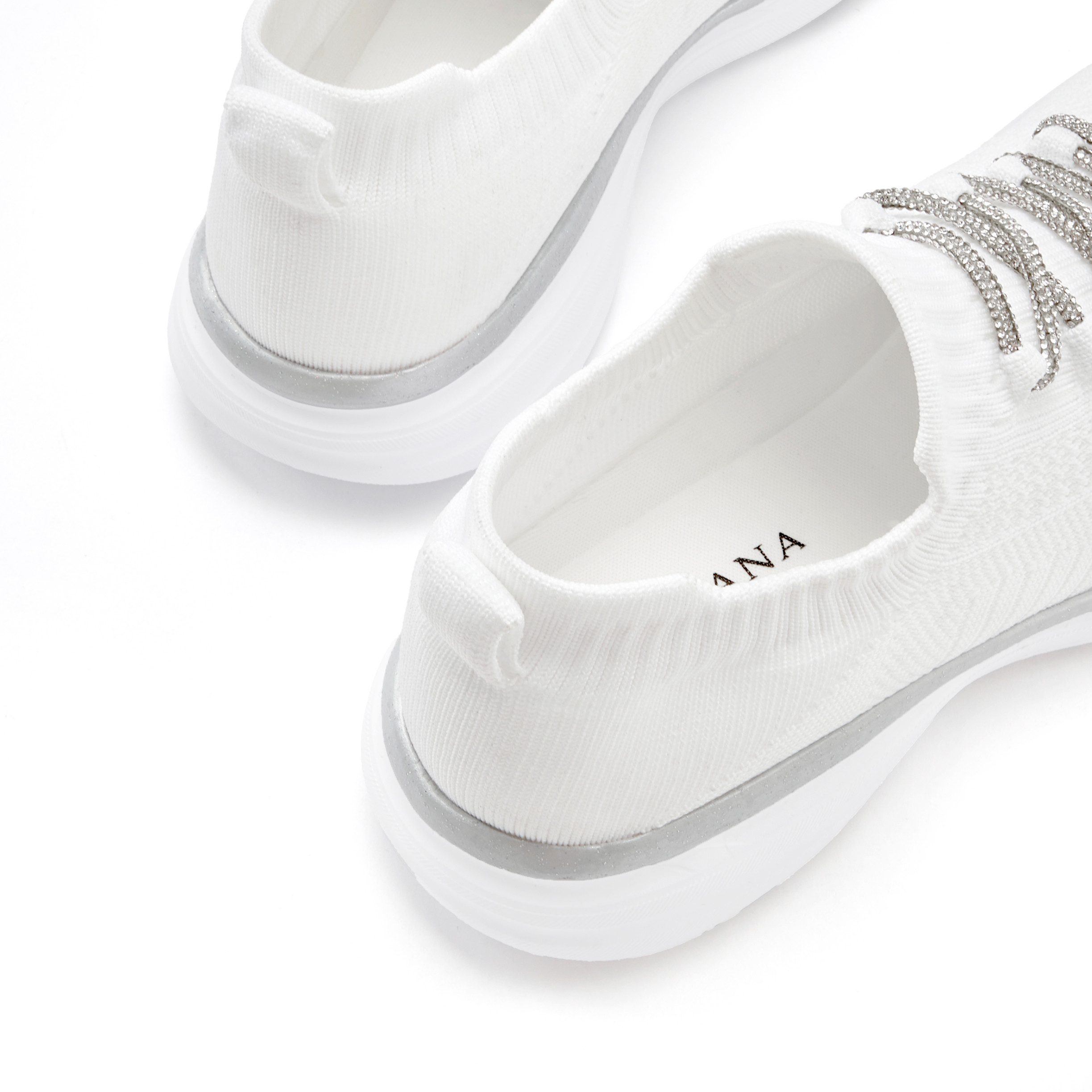 Lascana Sneakers met modieuze glinsterende veters vegan