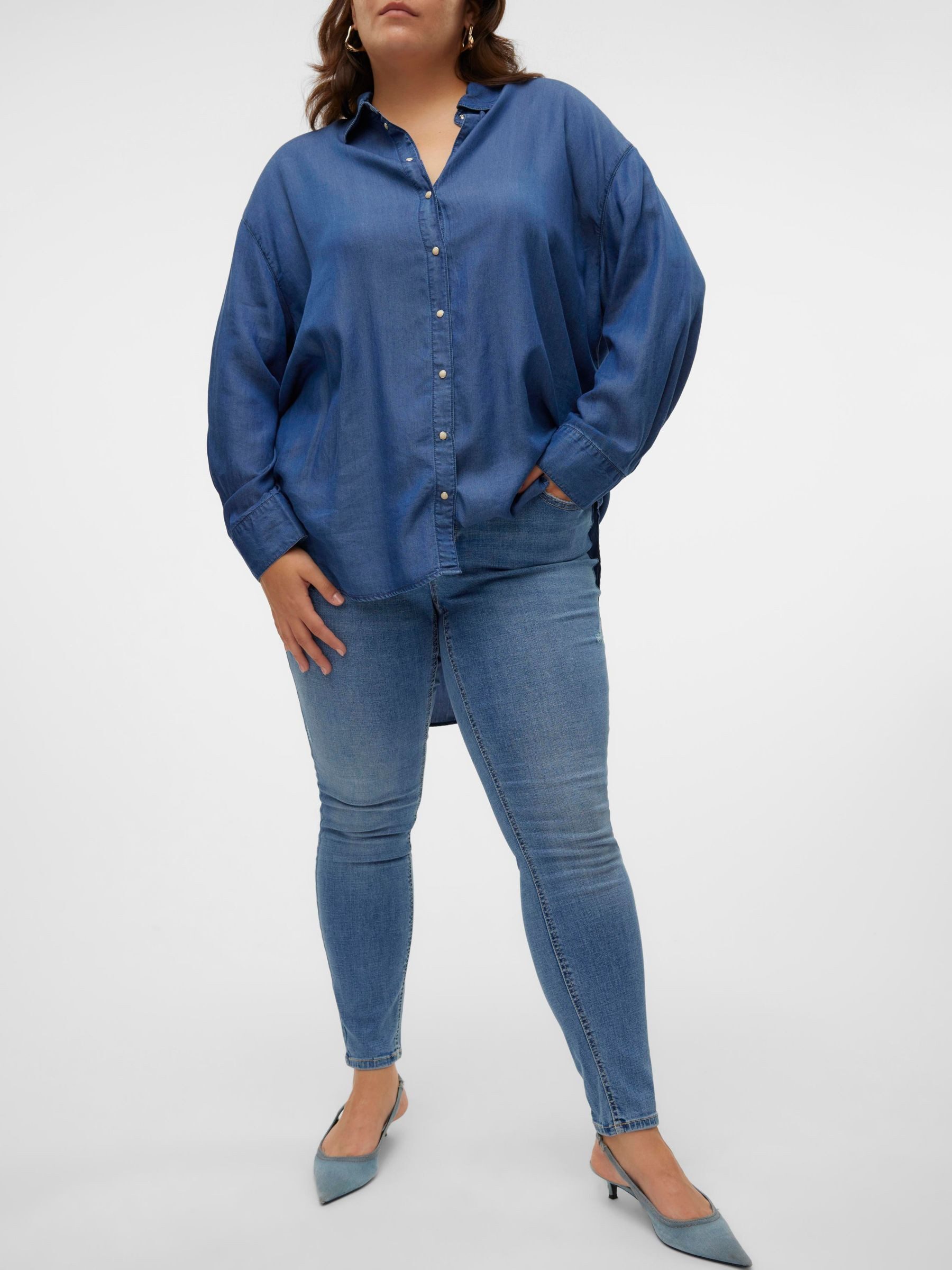 Vero Moda Curve Skinny fit jeans VMCFLASH MR SKINNY JEANS LI347 GA CUR