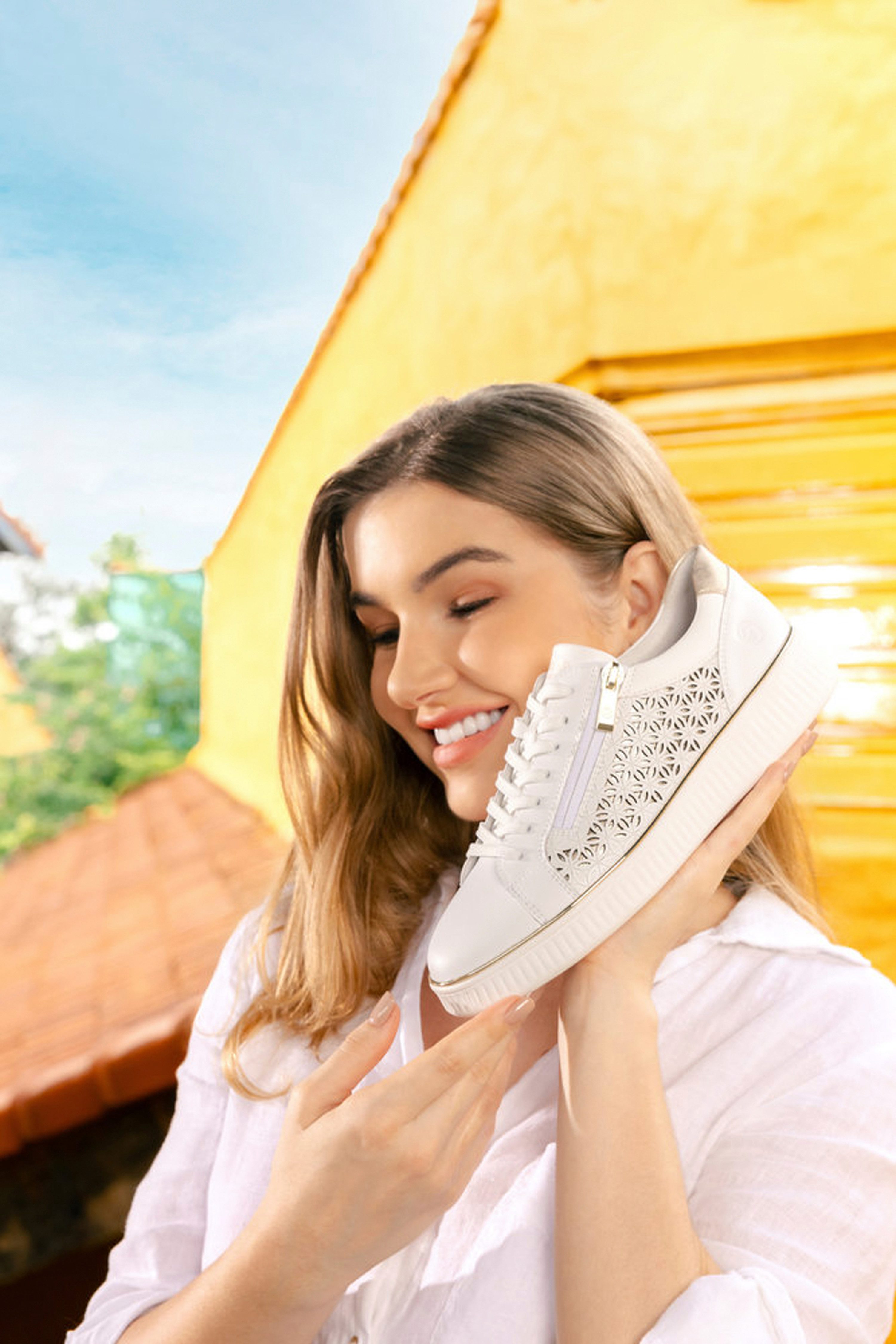 Remonte Plateausneakers , vrijetijdsschoen, veterschoen, lage schoen met perforatie