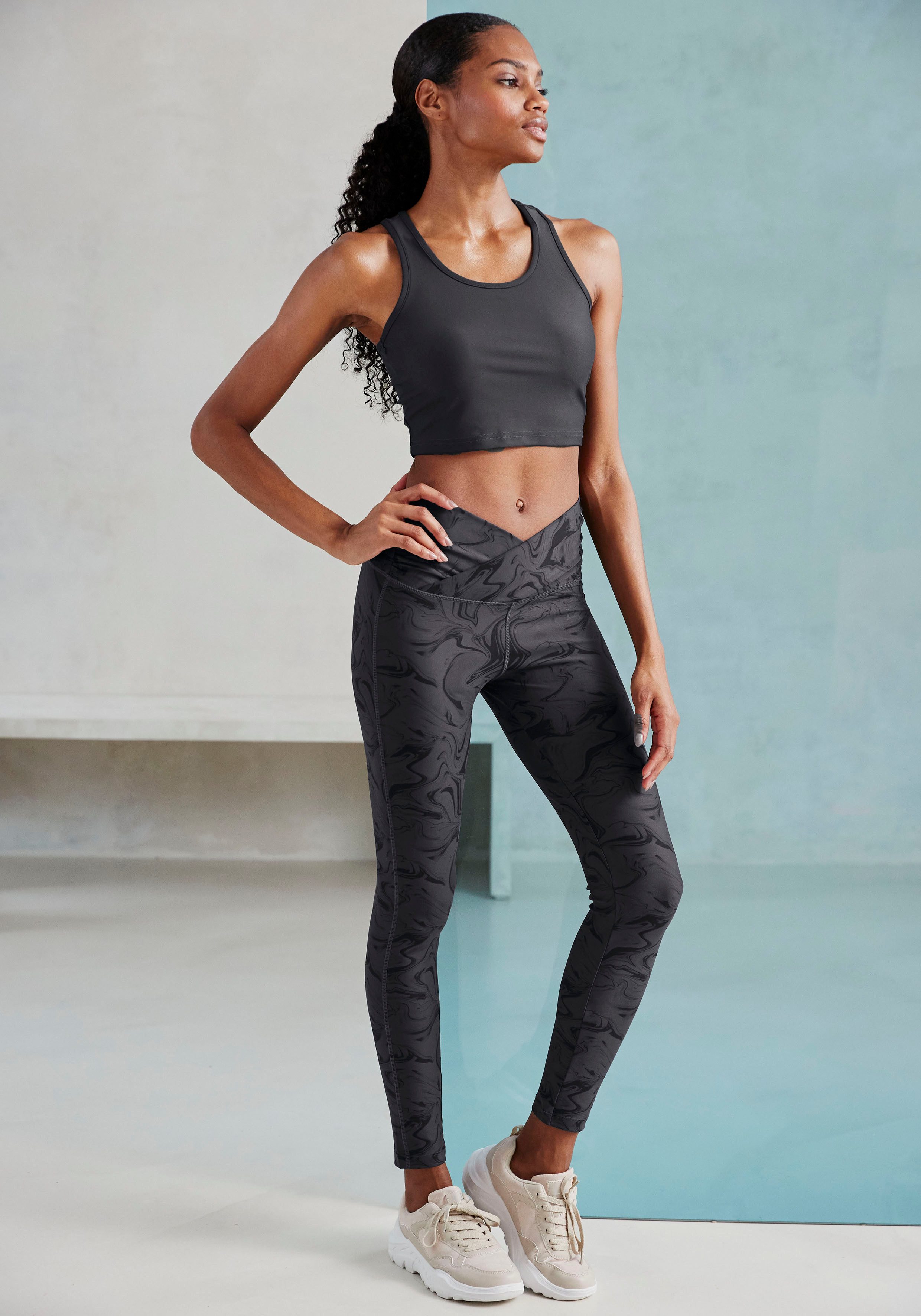 active by Lascana Functionele legging -Sportleggings Sportleggings met allover print