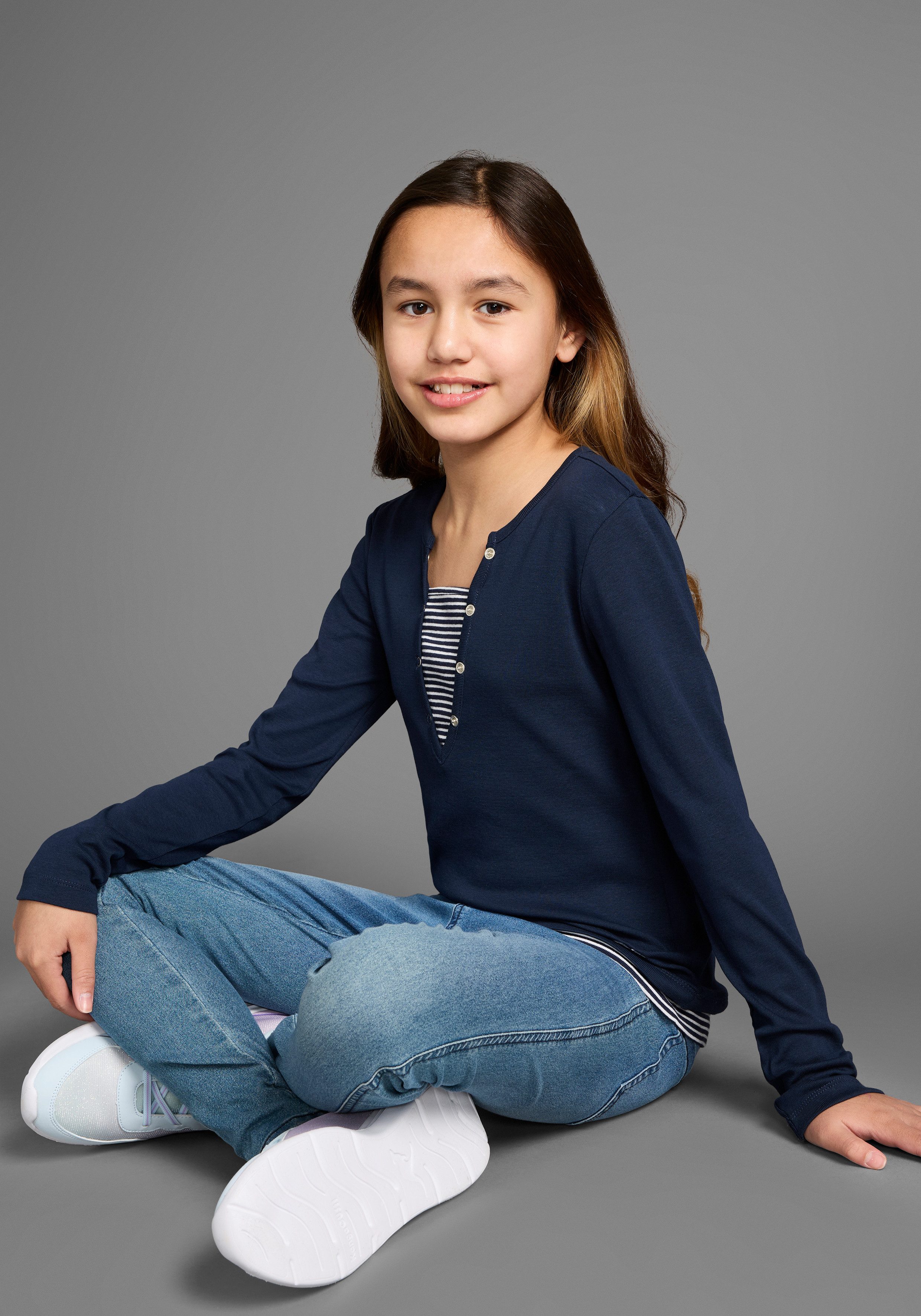 KangaROOS Shirt met lange mouwen Ribshirt in lagenlook modieuze halslijn-details