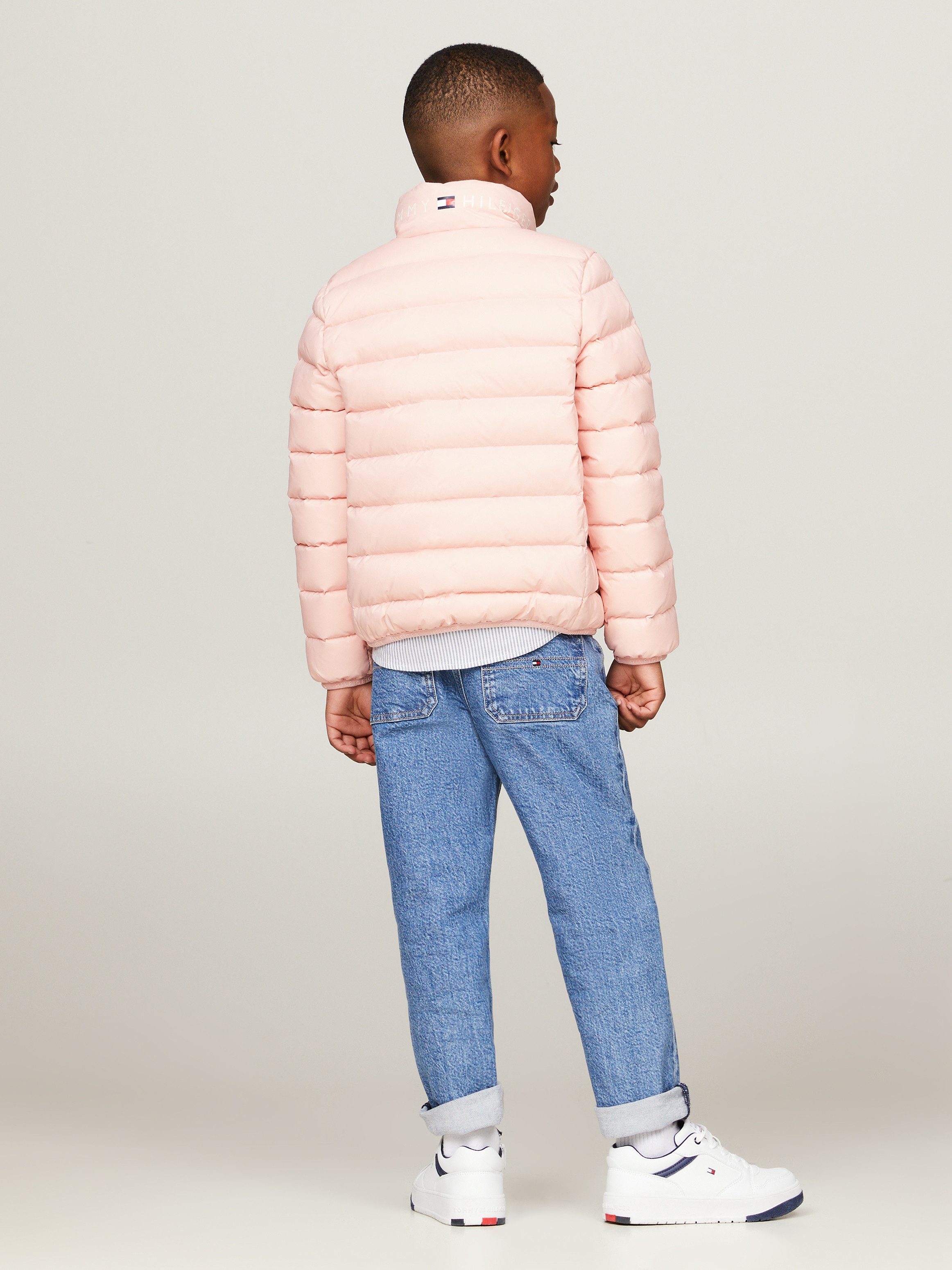 Tommy Hilfiger Gewatteerde jas U ESSENTIAL LIGHT DOWN JACKET Kinderen tot 16 jaar met logostiksel