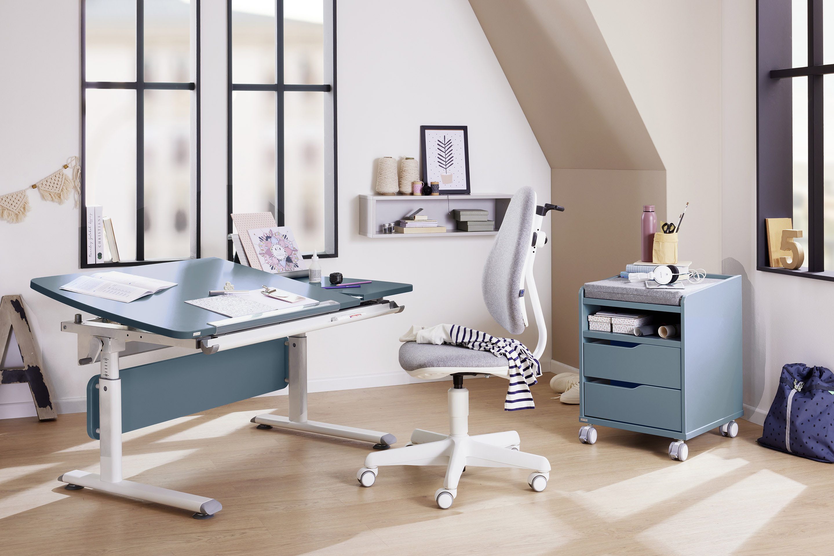 PAIDI Kinderwelten Kinderbureau DIEGO CURVED GT, leerlingbureau, ergonomisch, meegroeiend stappenloos in hoogte verstelbaar, gedeeld tafelblad kantelbaar