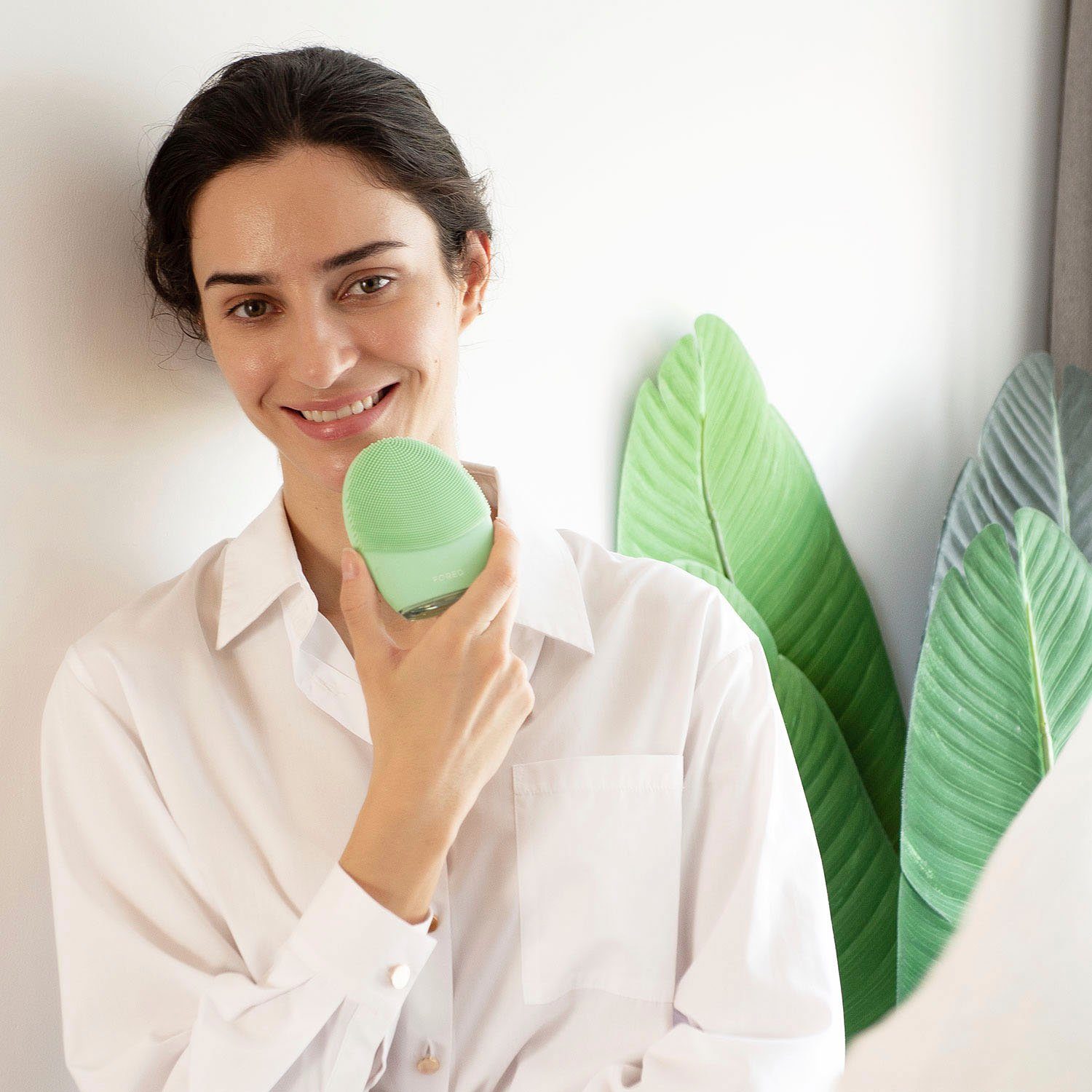 FOREO Elektrische gezichtsreinigingsborstel LUNA™ 4 combination skin