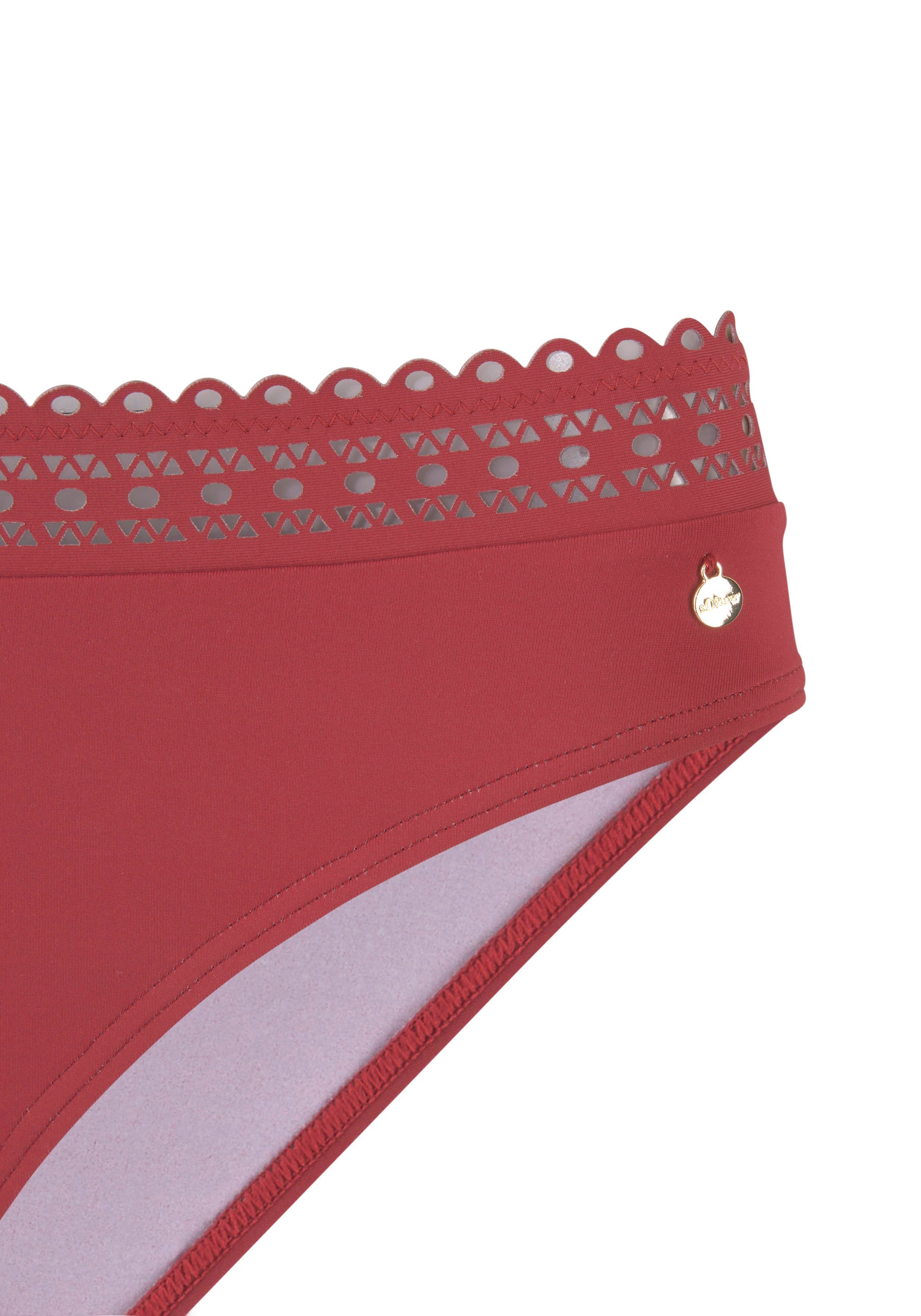 s.Oliver RED LABEL Beachwear Bikinibroekje Aiko met gehaakte look