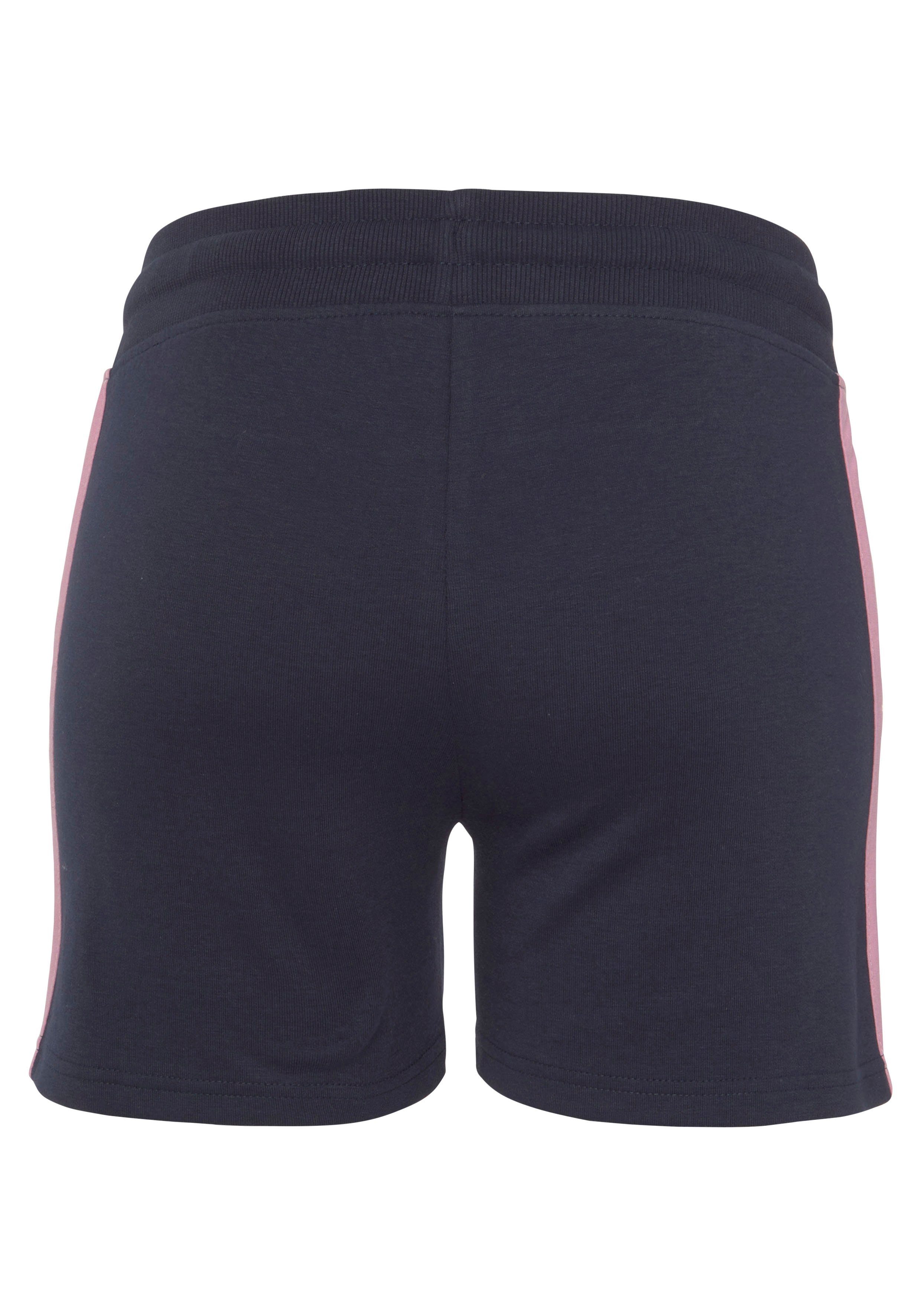 Vivance Sweatshort Korte broek met contrasterende accenten, loungewear (1-delig)