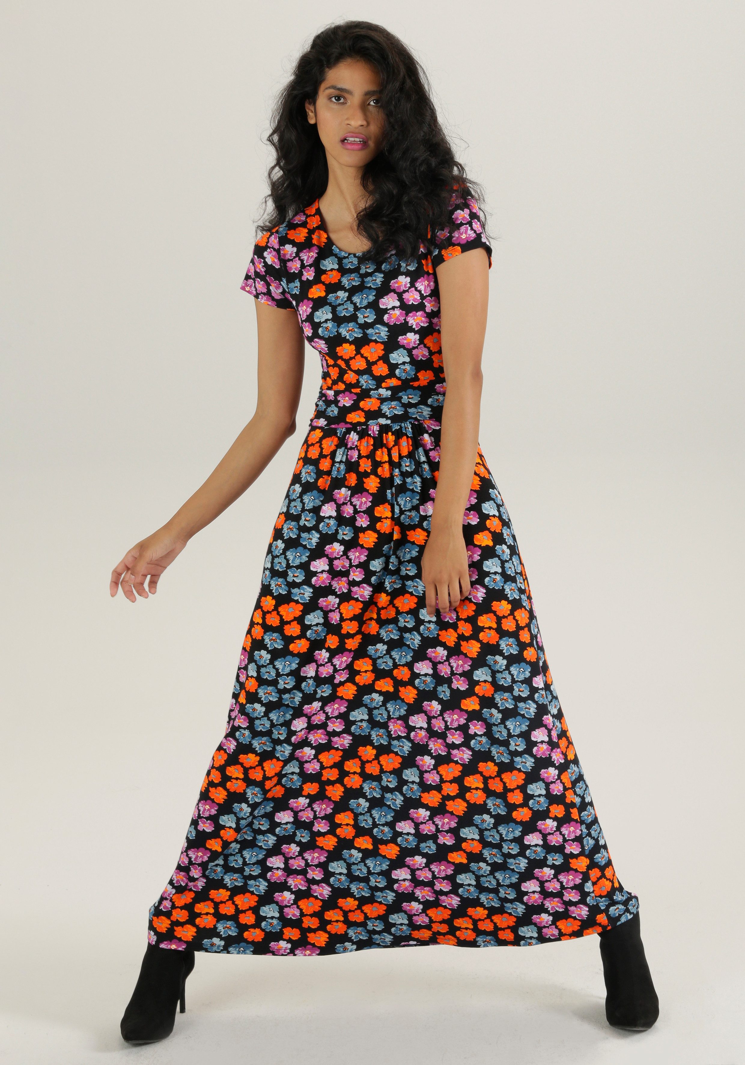 Aniston SELECTED Maxi-jurk met figuurnauwkeurige rimpelingen in de taille