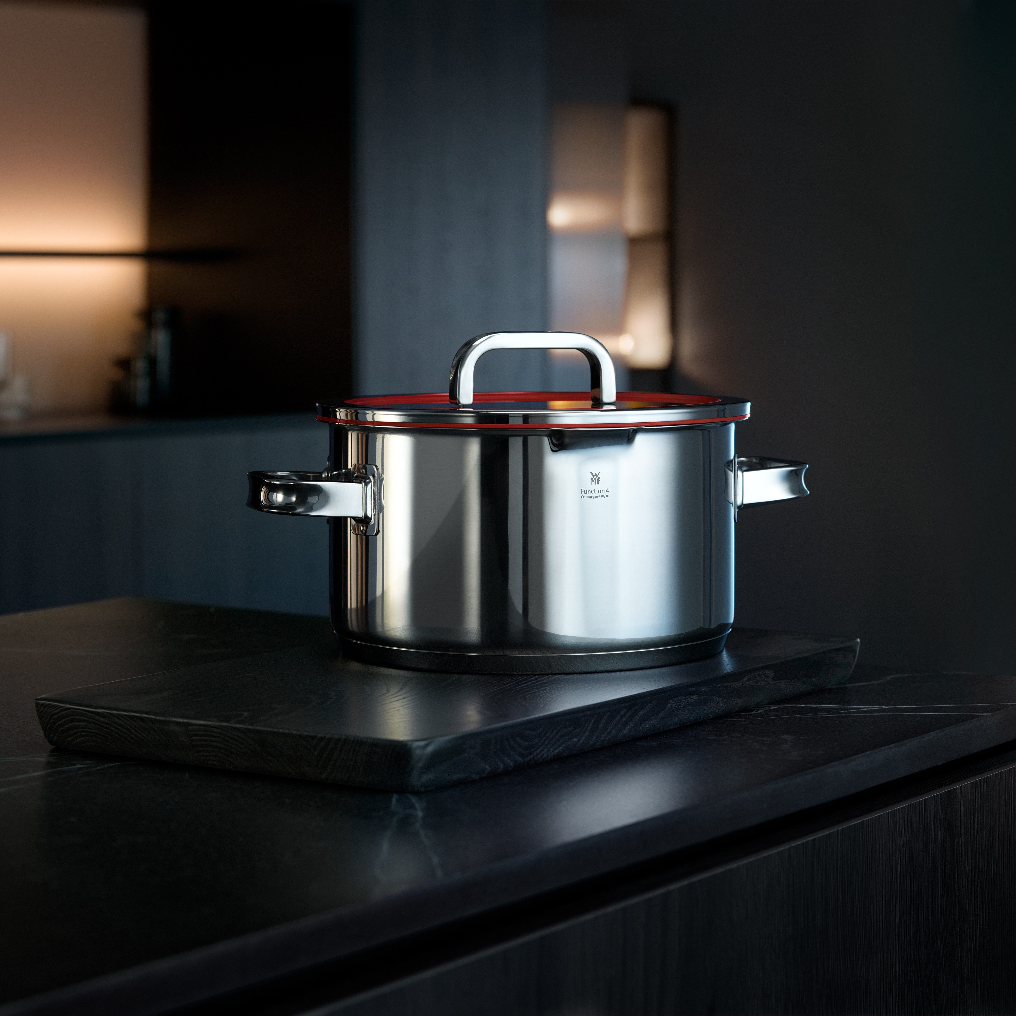 WMF Braadpan Function 4 warmte-reducerende handvatten, met 4 gietfuncties, interne schaalverdeling