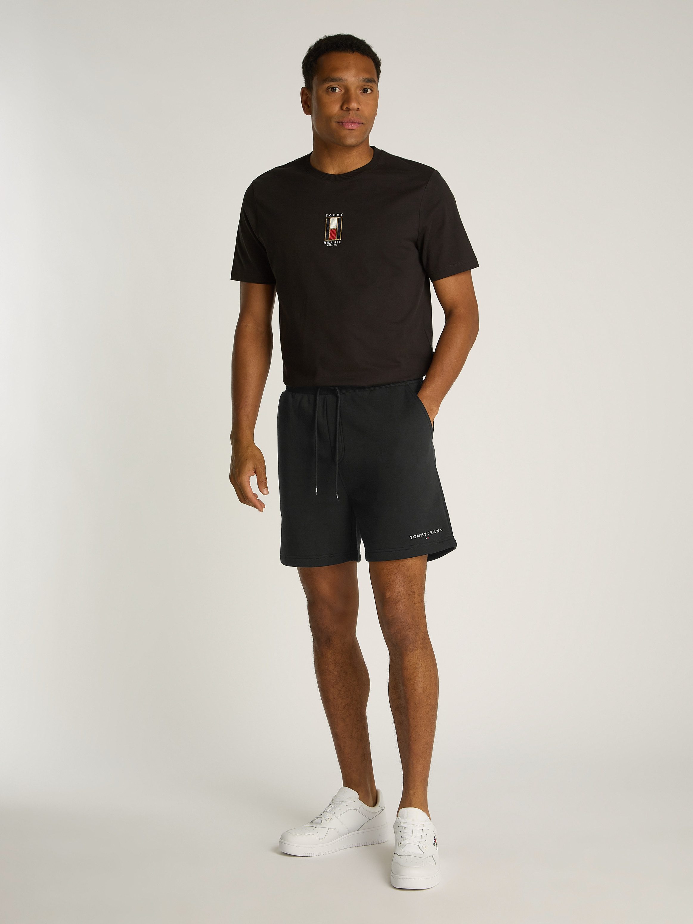 TOMMY JEANS Sweatshort TJM REG LINEAR SHORT