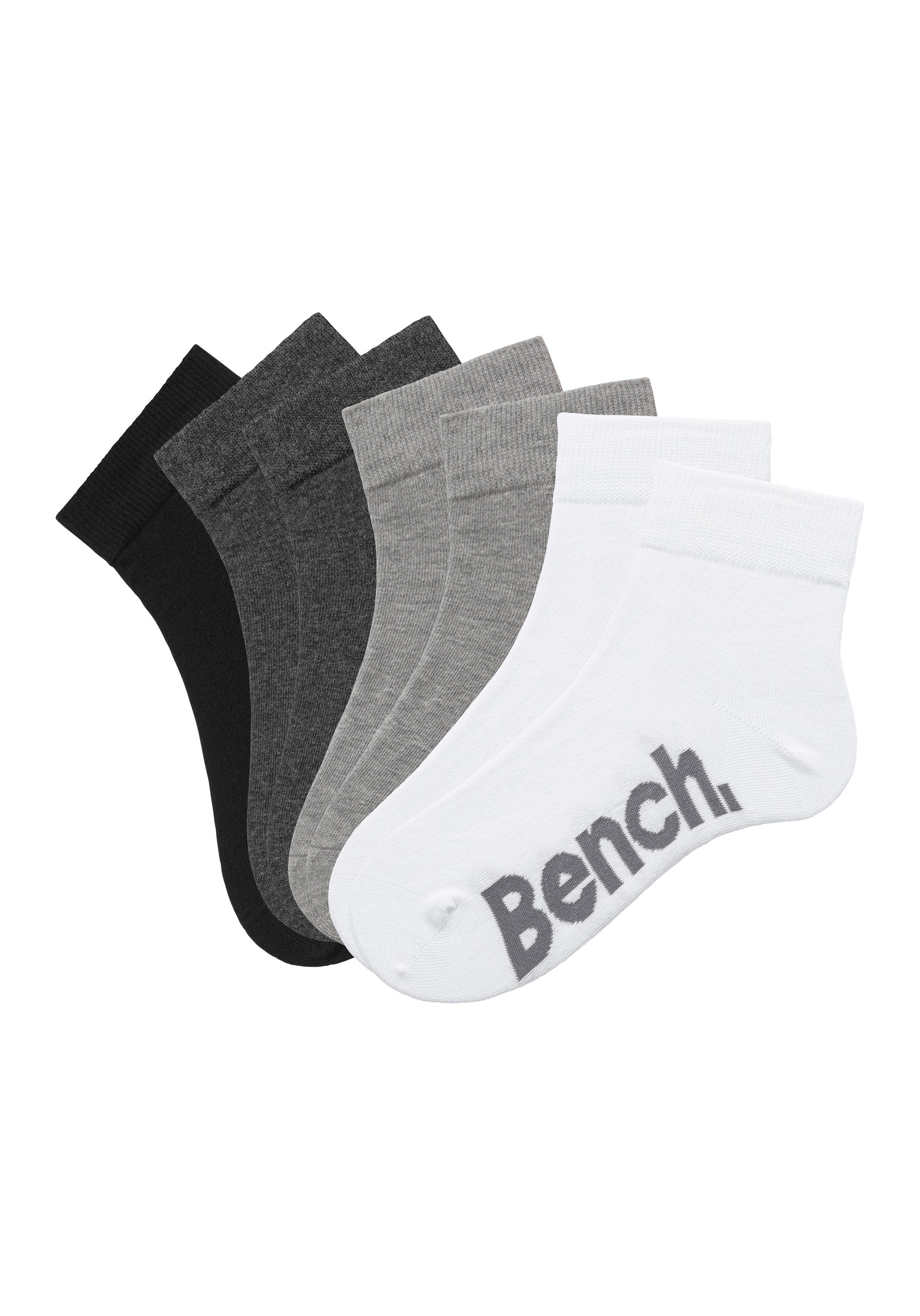 Bench. Korte sokken in aansprekend etui met ritssluiting (etui, 7 paar)