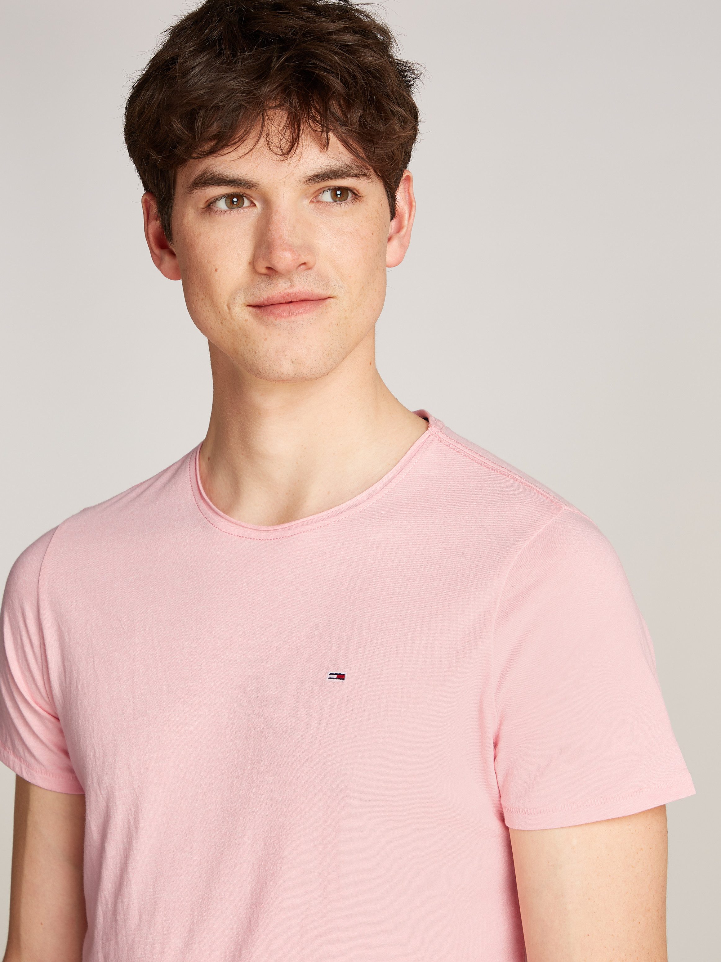 TOMMY JEANS T-shirt TJM SLIM JASPE C NECK Classics slim fit met merklabel