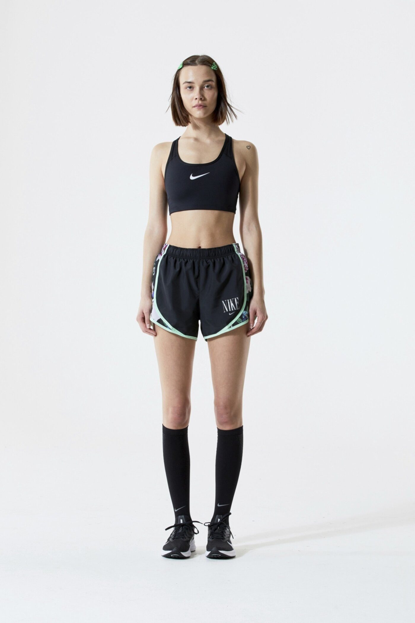 Nike Sport-bh Dri-FIT Swoosh Women's Medium-Support 1-Piece Pad Sports Bra