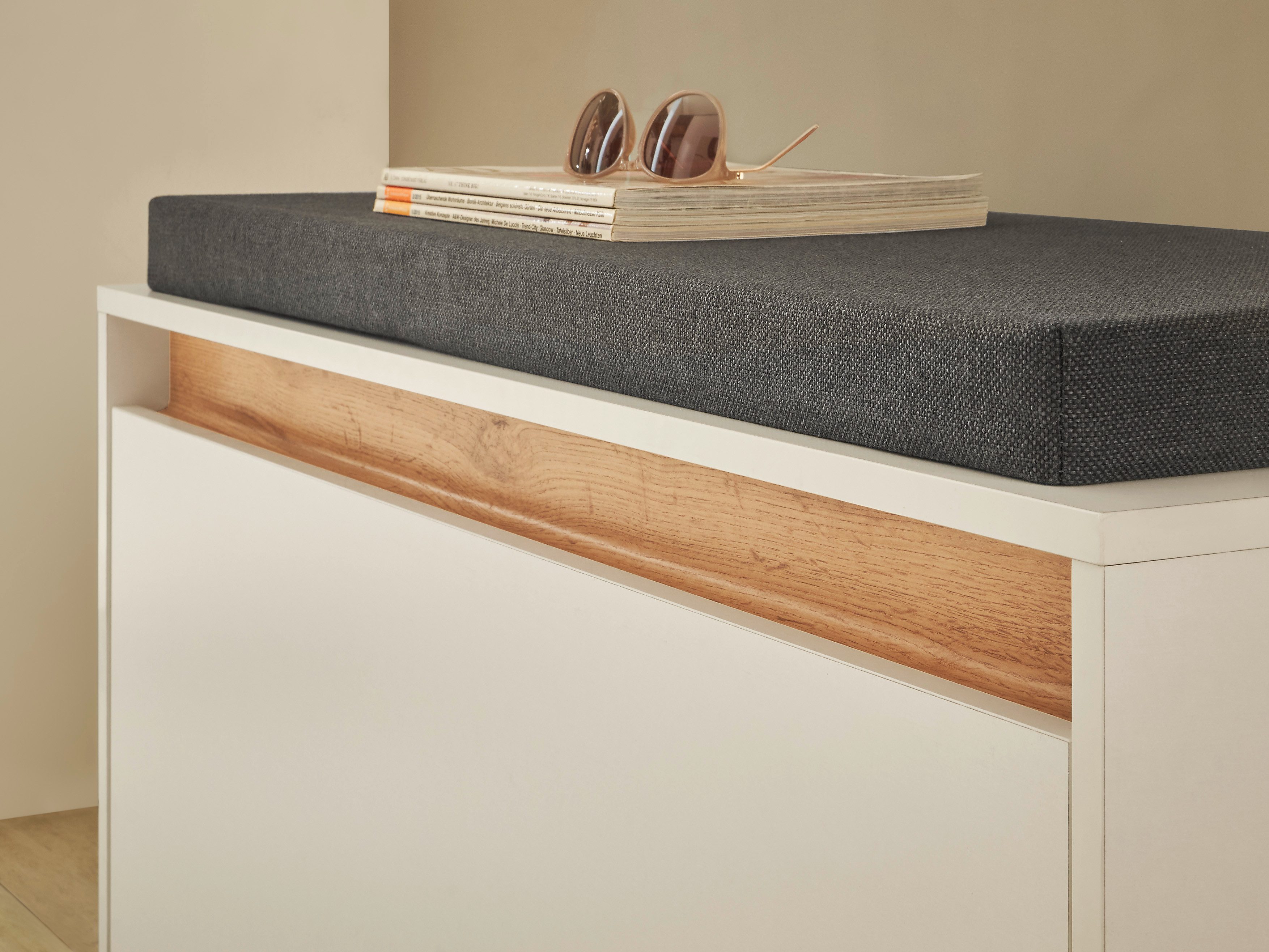 INOSIGN Halmeubelset GIRON/ CiTY, Garderobe in Wotan Eik, moderne garderobekast bevat garderobe paneel & schoenenbank incl. zitkussen, 100 cm breed (complete set, 2-delig)