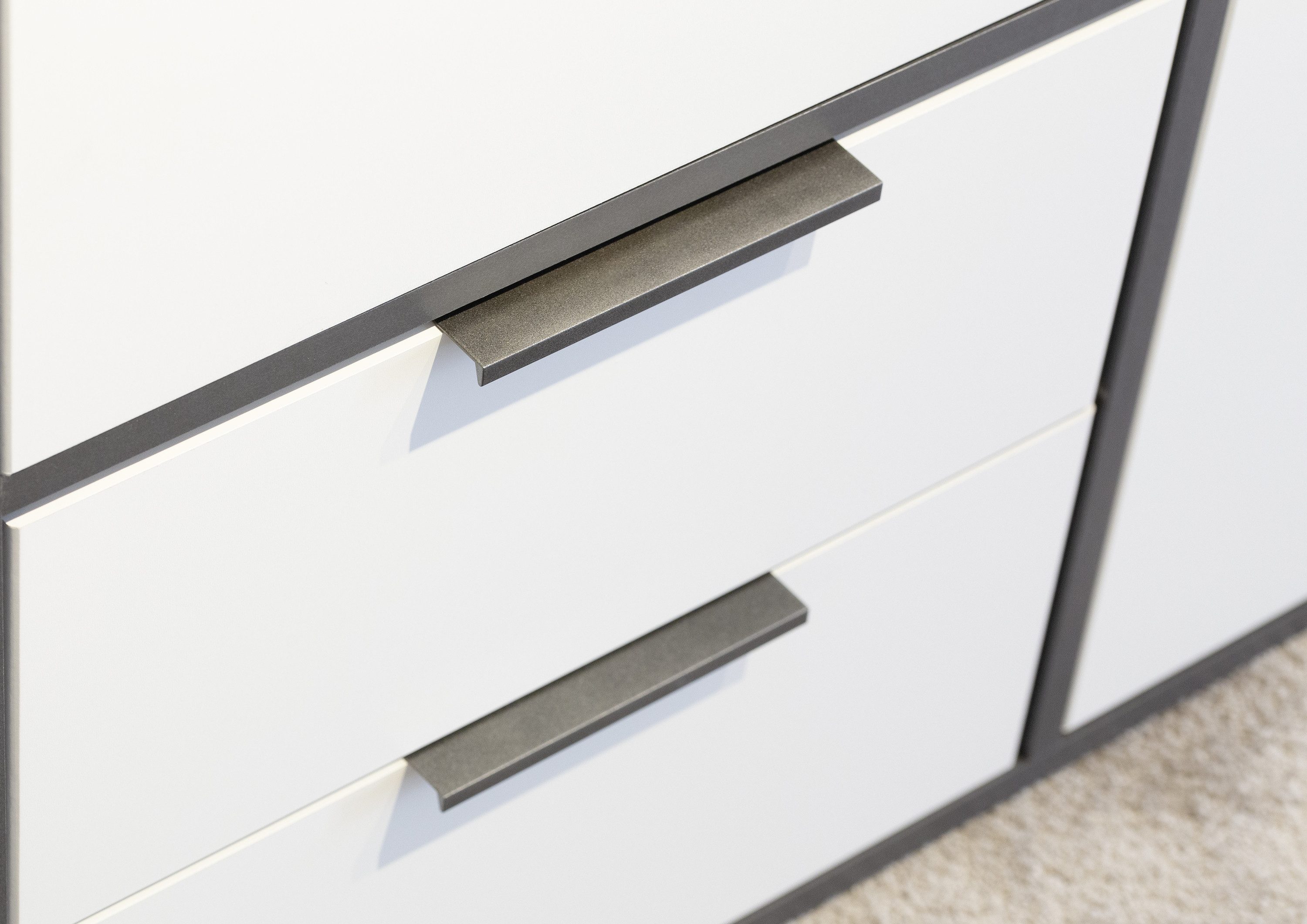 rauch Draaideurkast Kledingkast Kast Garderobe Wasmand NAGATA met Spiegel und schubladen sowie stangengriffen topseller made in germany