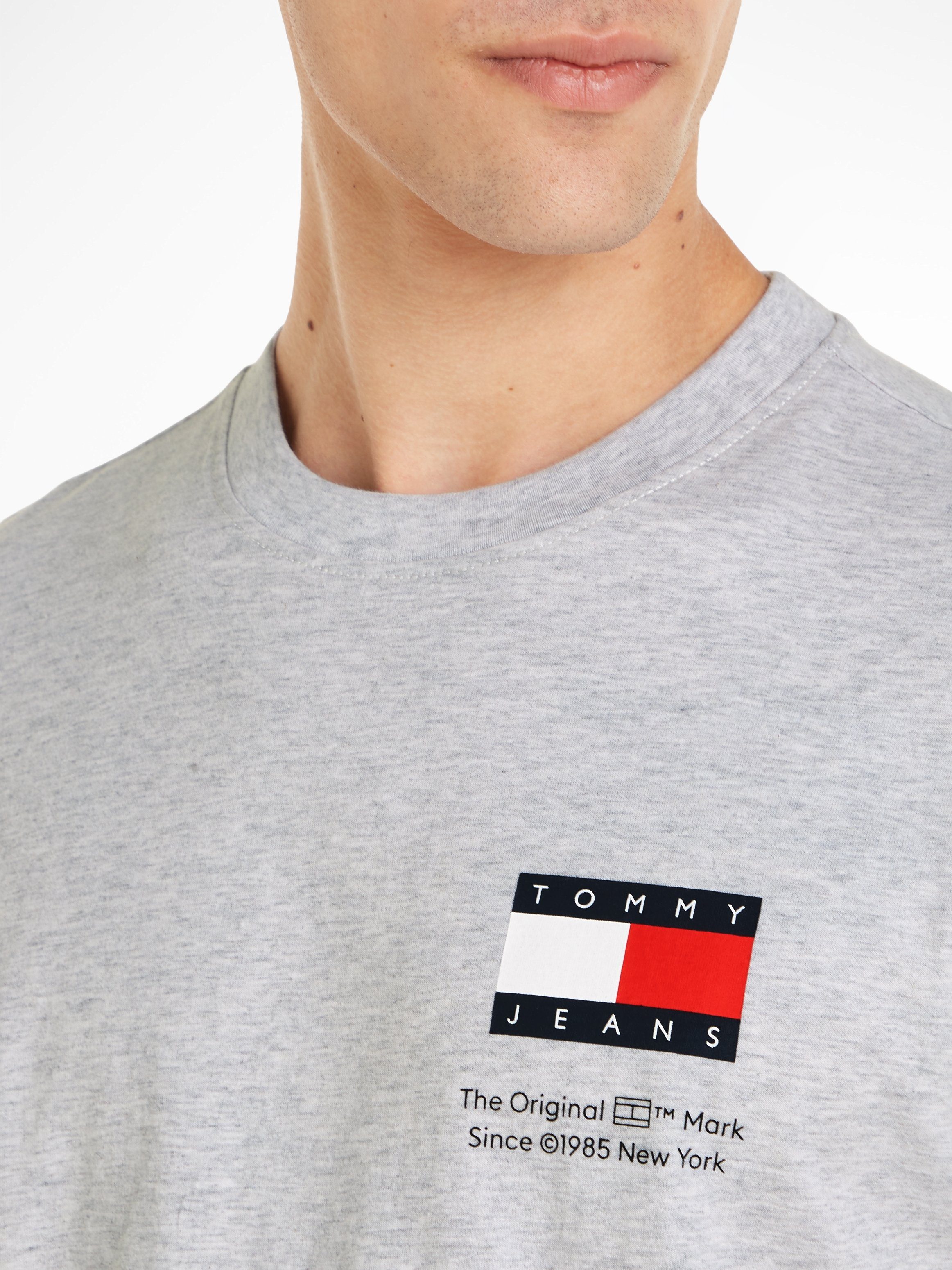 TOMMY JEANS T-shirt TJM SLIM ESSENTIAL FLAG TEE EXT