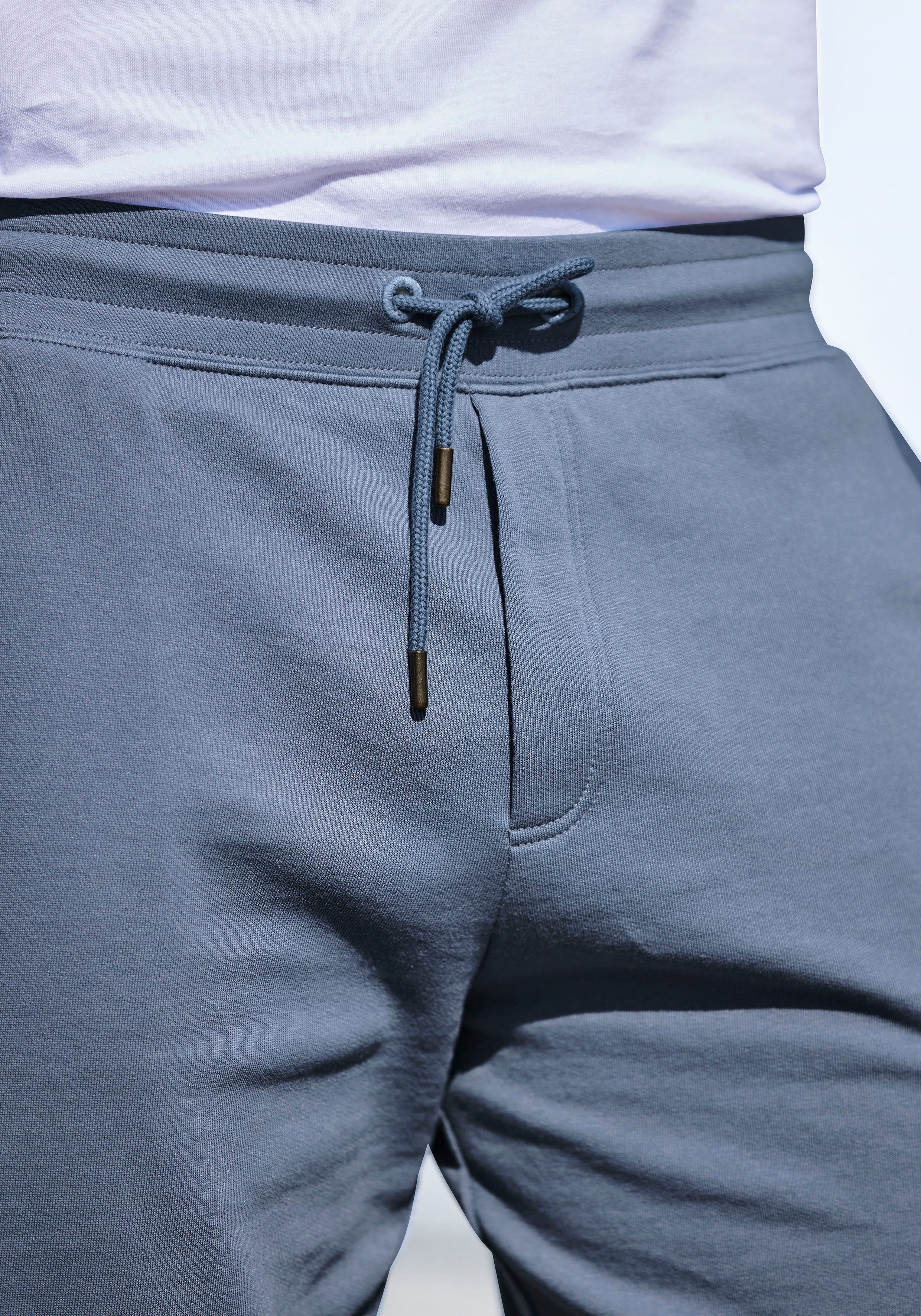 AUTHENTIC LE JOGGER Sweatshort Cargozakken met webdetails