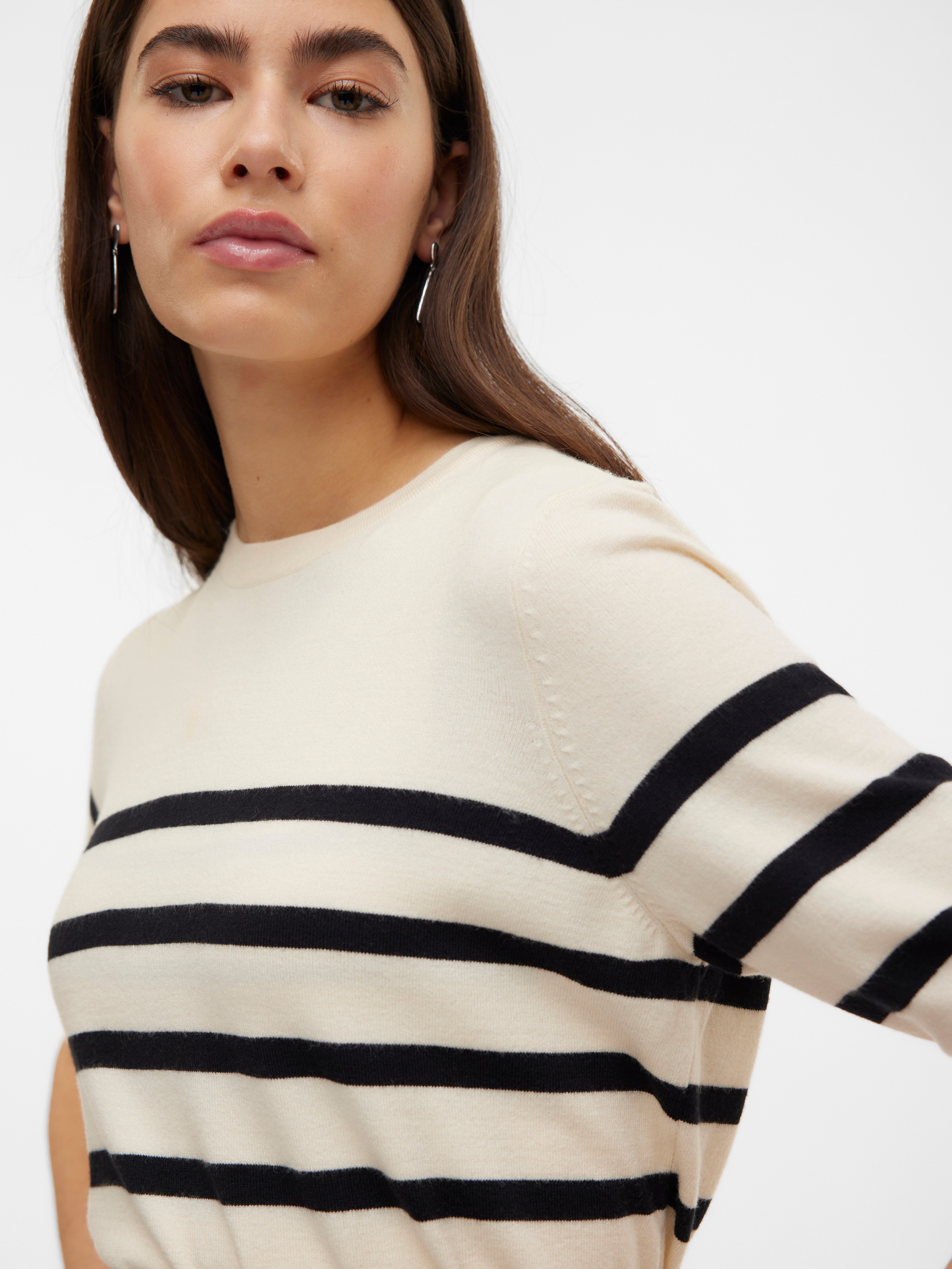 Vero Moda Trui met korte mouwen Lichtgewicht fijn gebreide trui VMSABA PLAIN SS O-NECK PULLOVER GA NOOS (Damestrui ronde hals korte mouw zomertrui)
