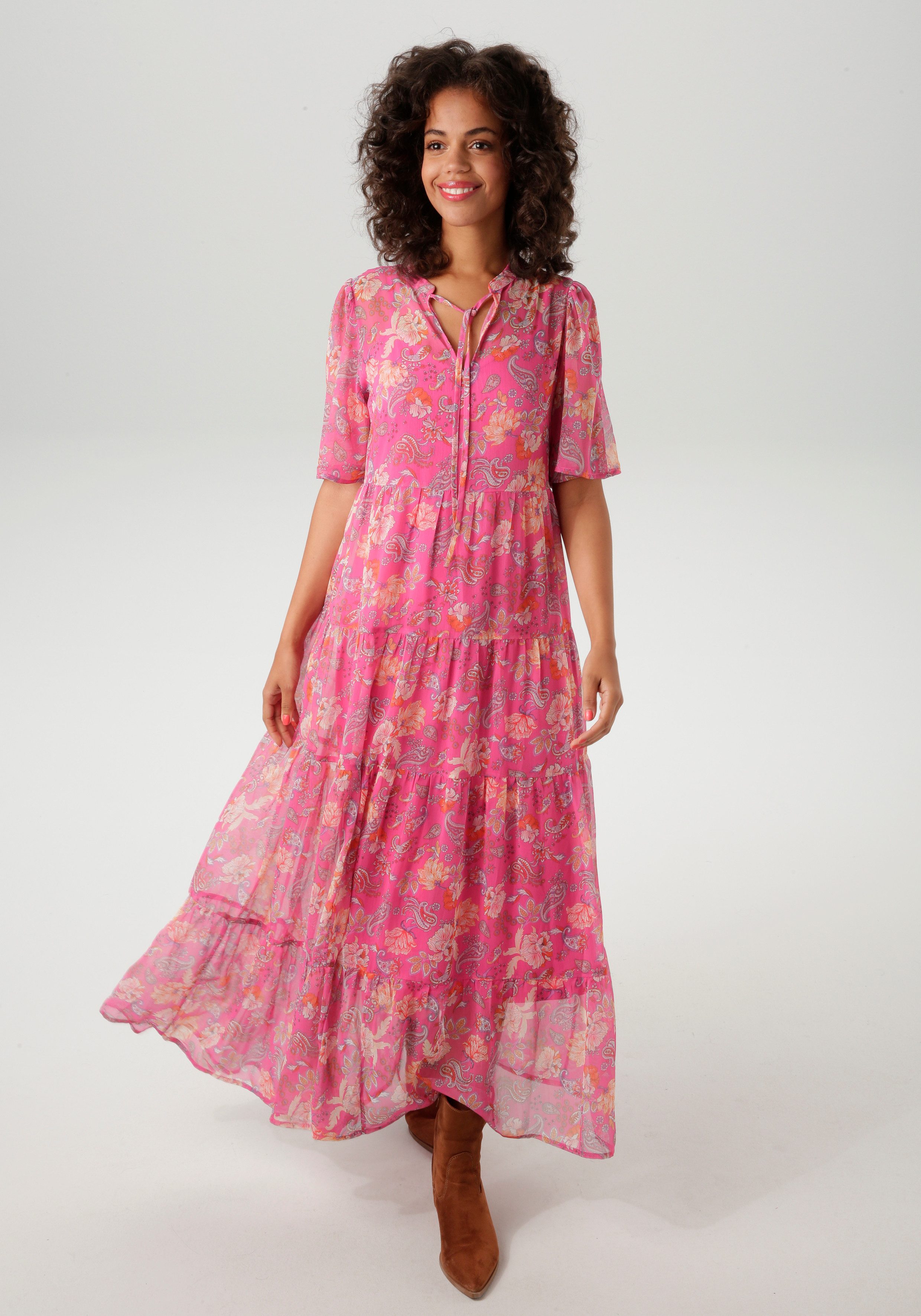 Aniston CASUAL Zomerjurk met fantasierijke bloemen- en paisleyprint - nieuwe collectie