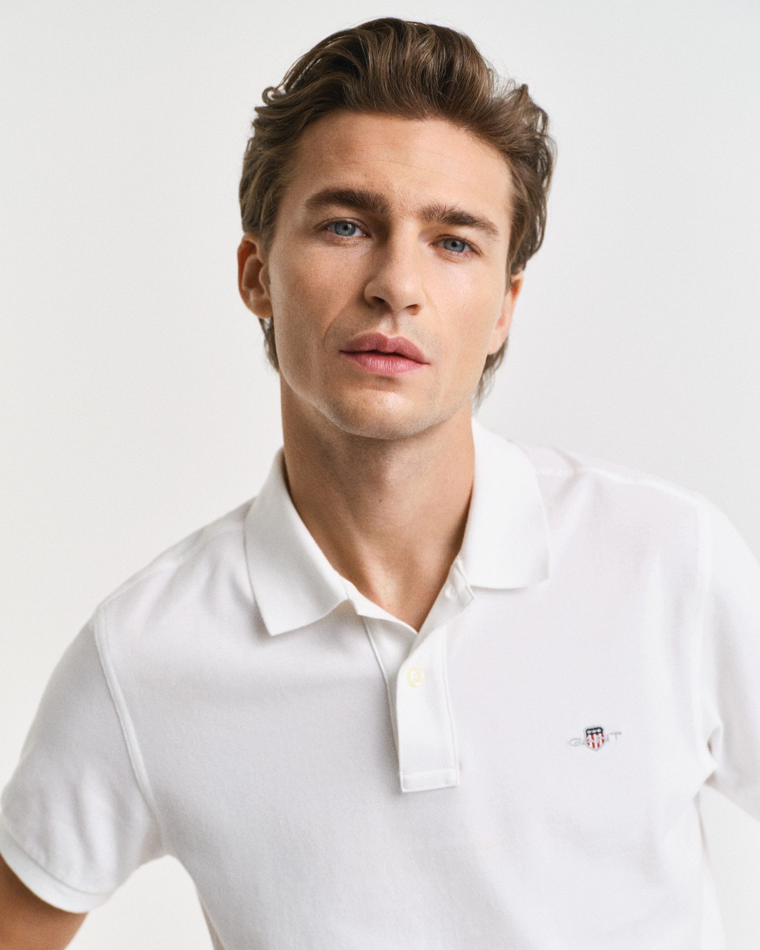 Gant Poloshirt SLIM SHIELD SS PIQUE POLO met logoborduursel op borsthoogte
