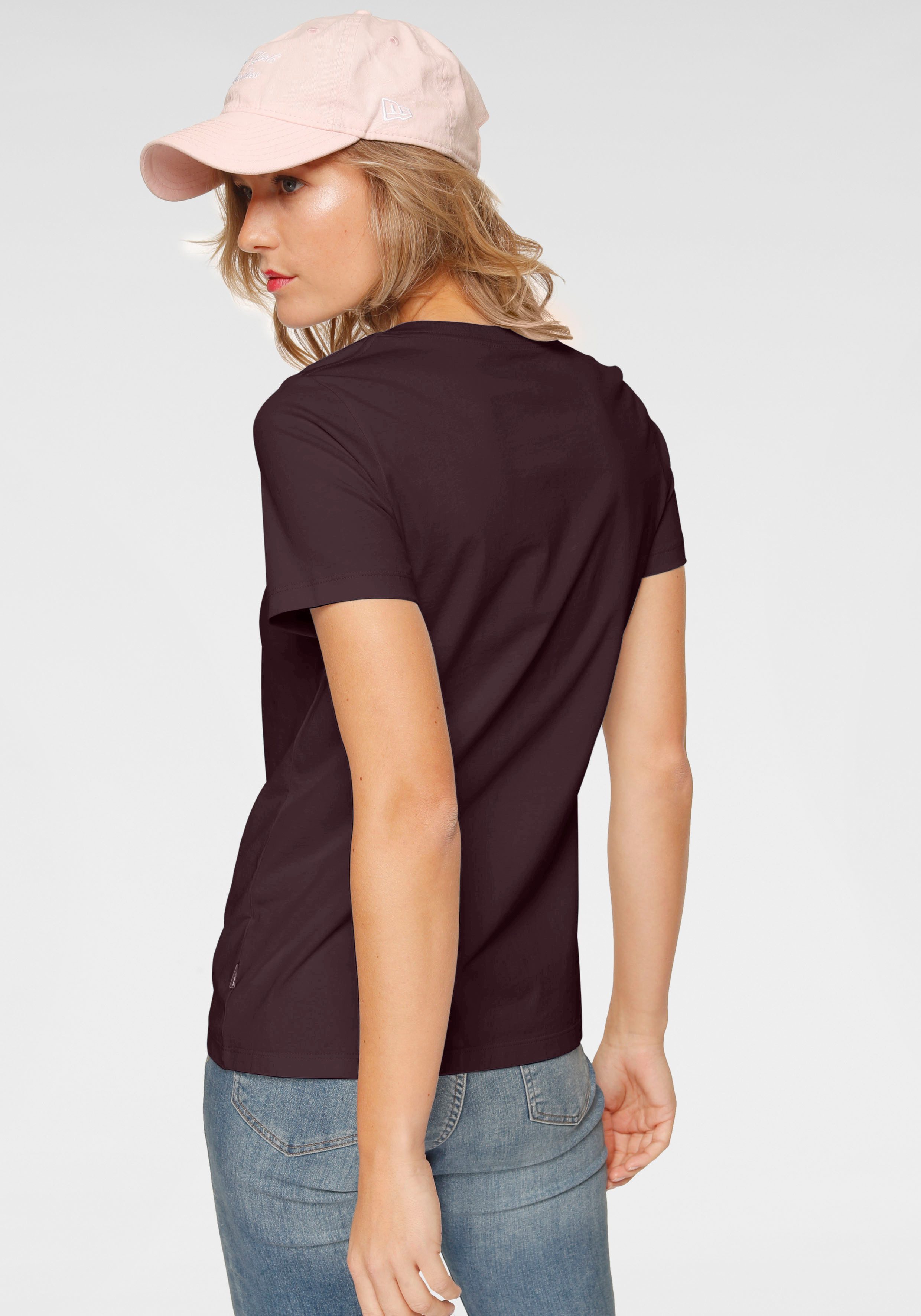 Converse T-shirt UNISEX CONVERSE GO-TO ALL STAR PATCH LOGO STANDARD FIT T-SHIRT (1-delig)