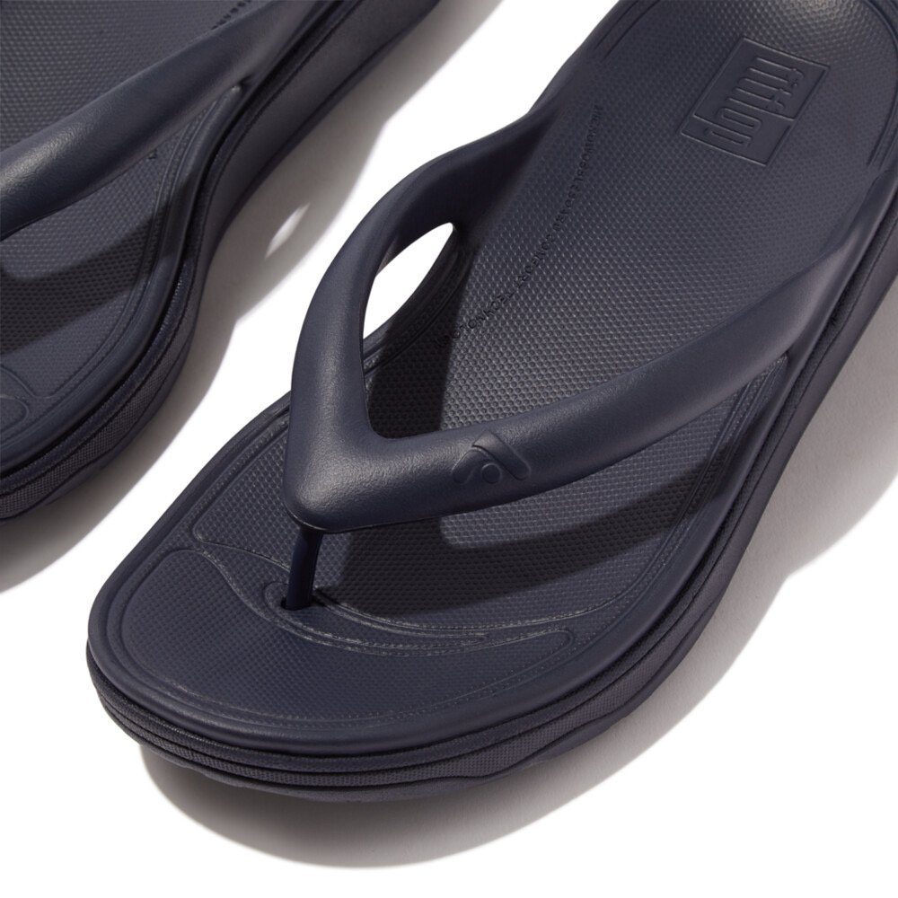 Fitflop Teenslippers RELIEFF RECOVERY TOE-POST SANDALS - TONAL RUBBER sleehak, zomerschoen, slippers met microwobbleboard