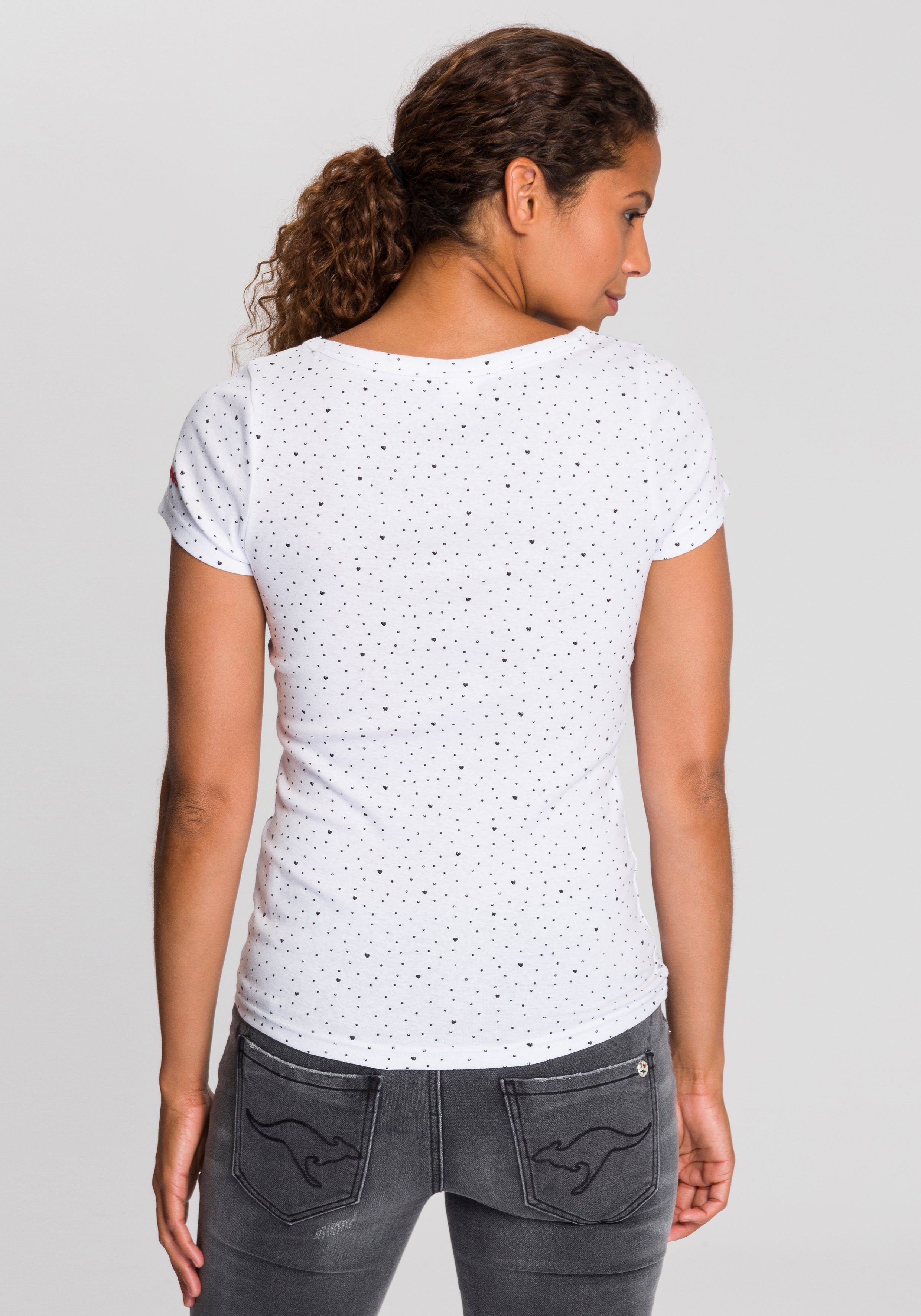 KangaROOS T-shirt Korte mouwen, elastische ribstof, met hartpatroon, ronde hals