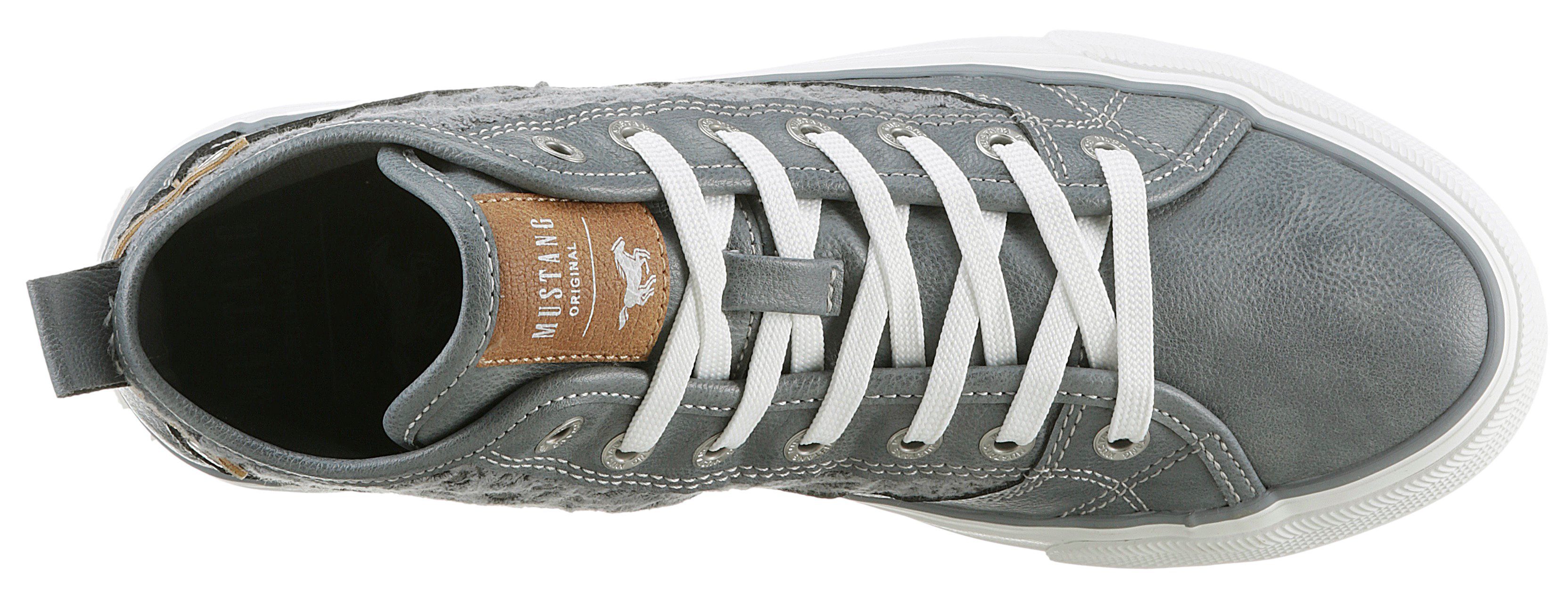 Mustang Shoes Veterschoenen high top sneakers, vrijetijdsschoen met stijlvolle textielinzet